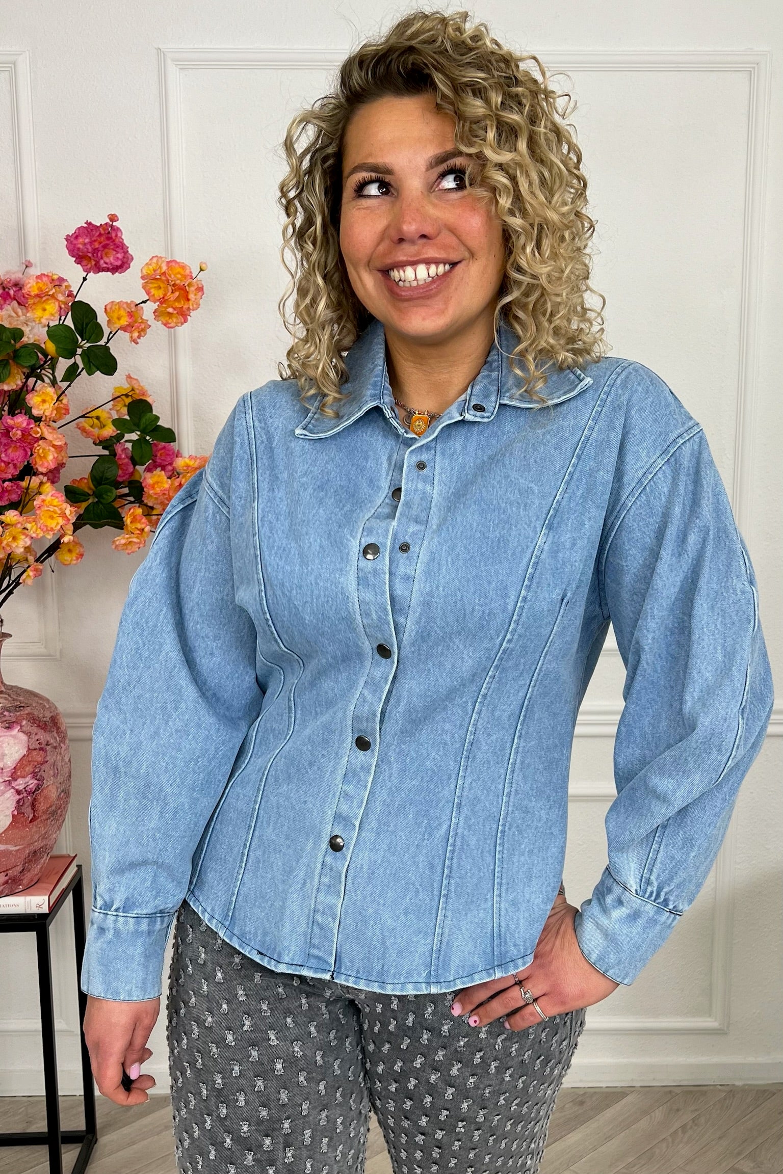 Perfect Taille Denim Blouse - Light Blue - Image 3