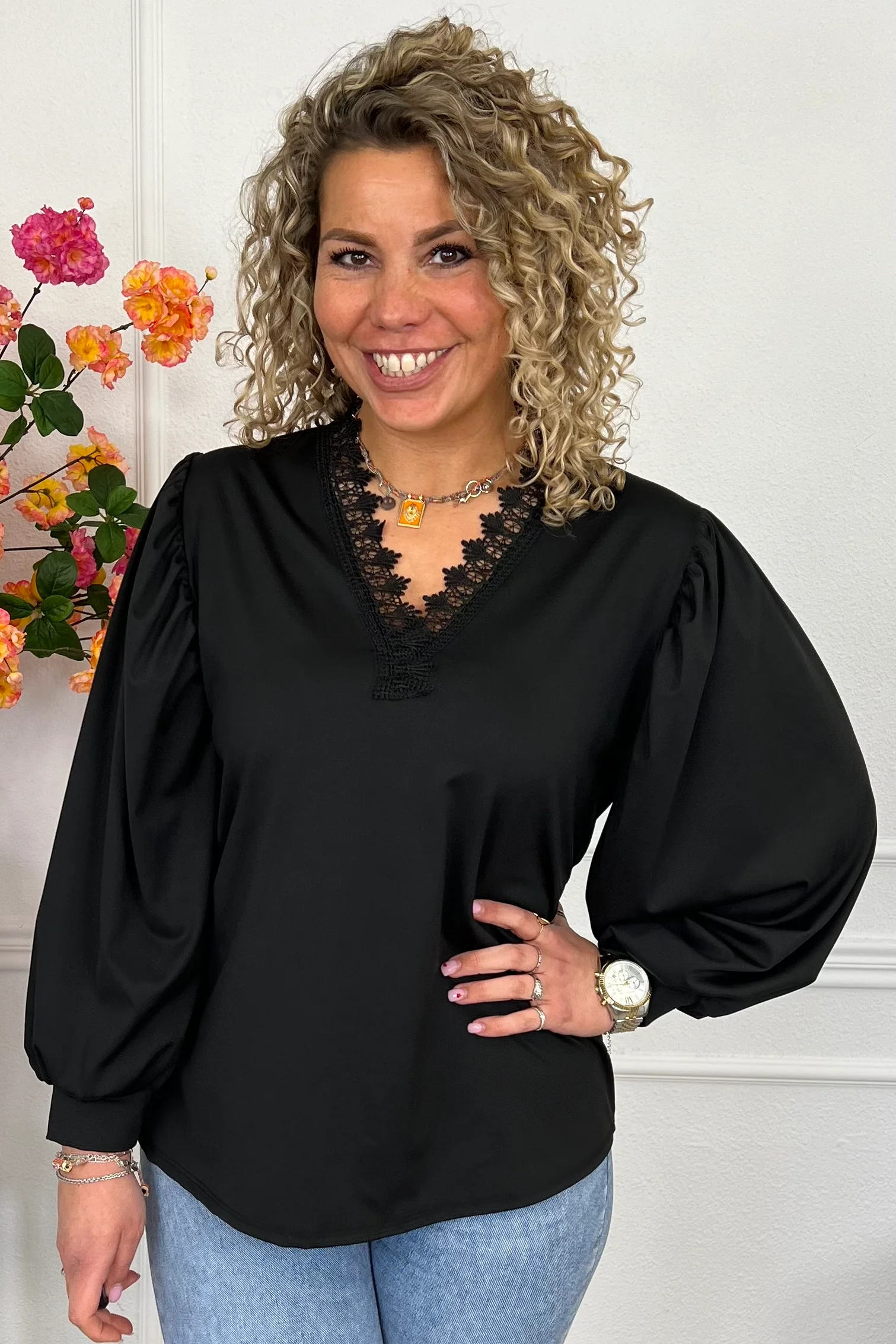 Perfect Travel Lace Top - Black - Image 4