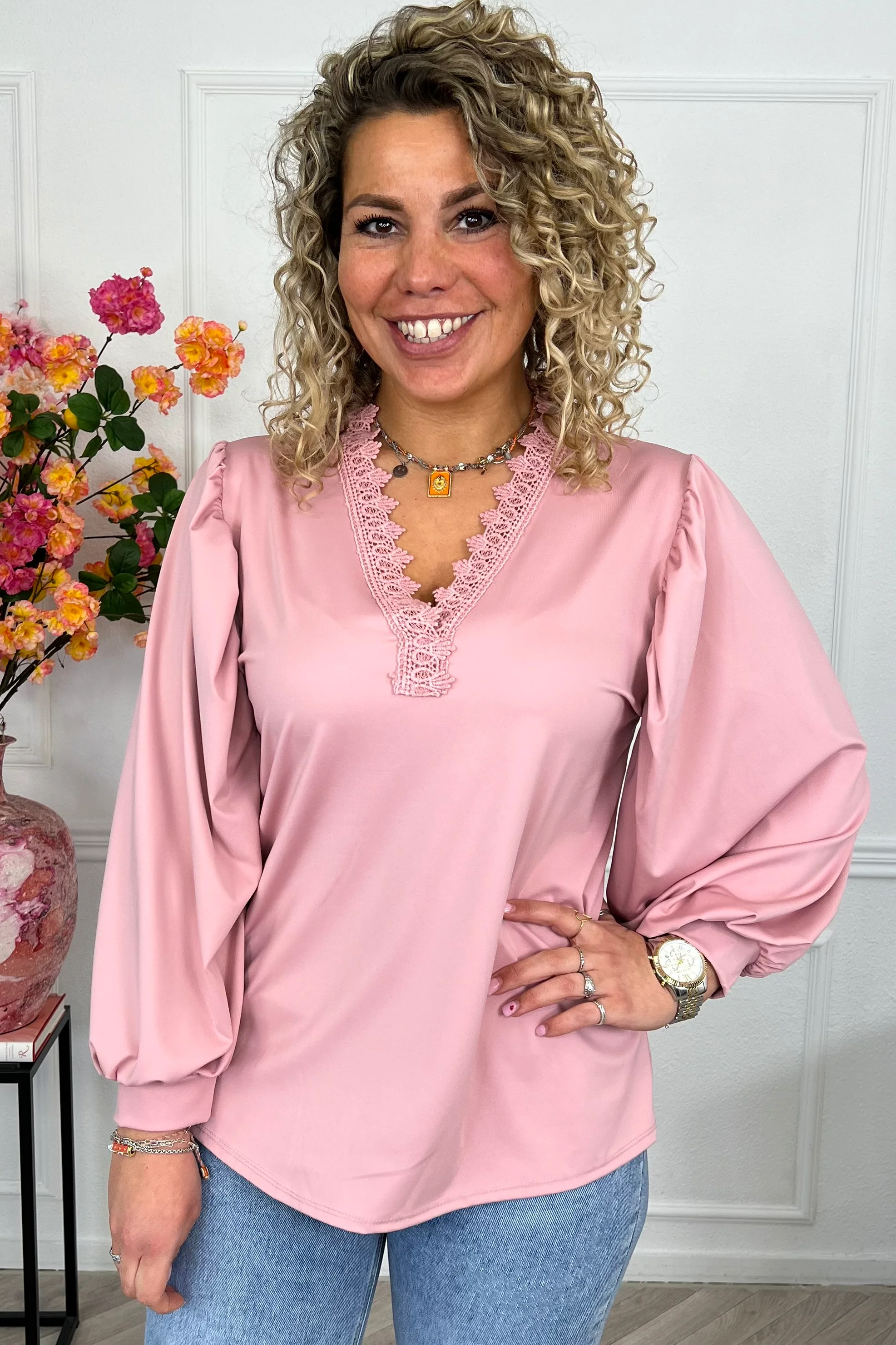 Perfect Travel Lace Top - Old Pink