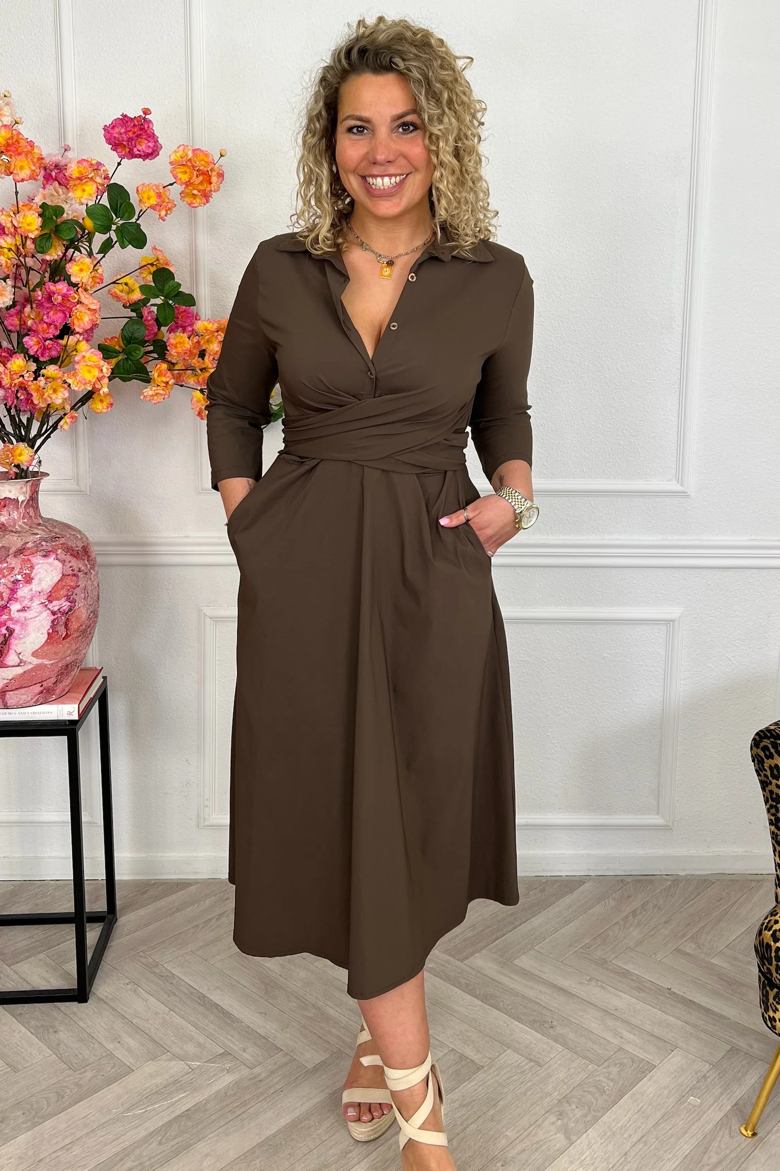 Perfect Travel Strik Dress - Brown - Image 4