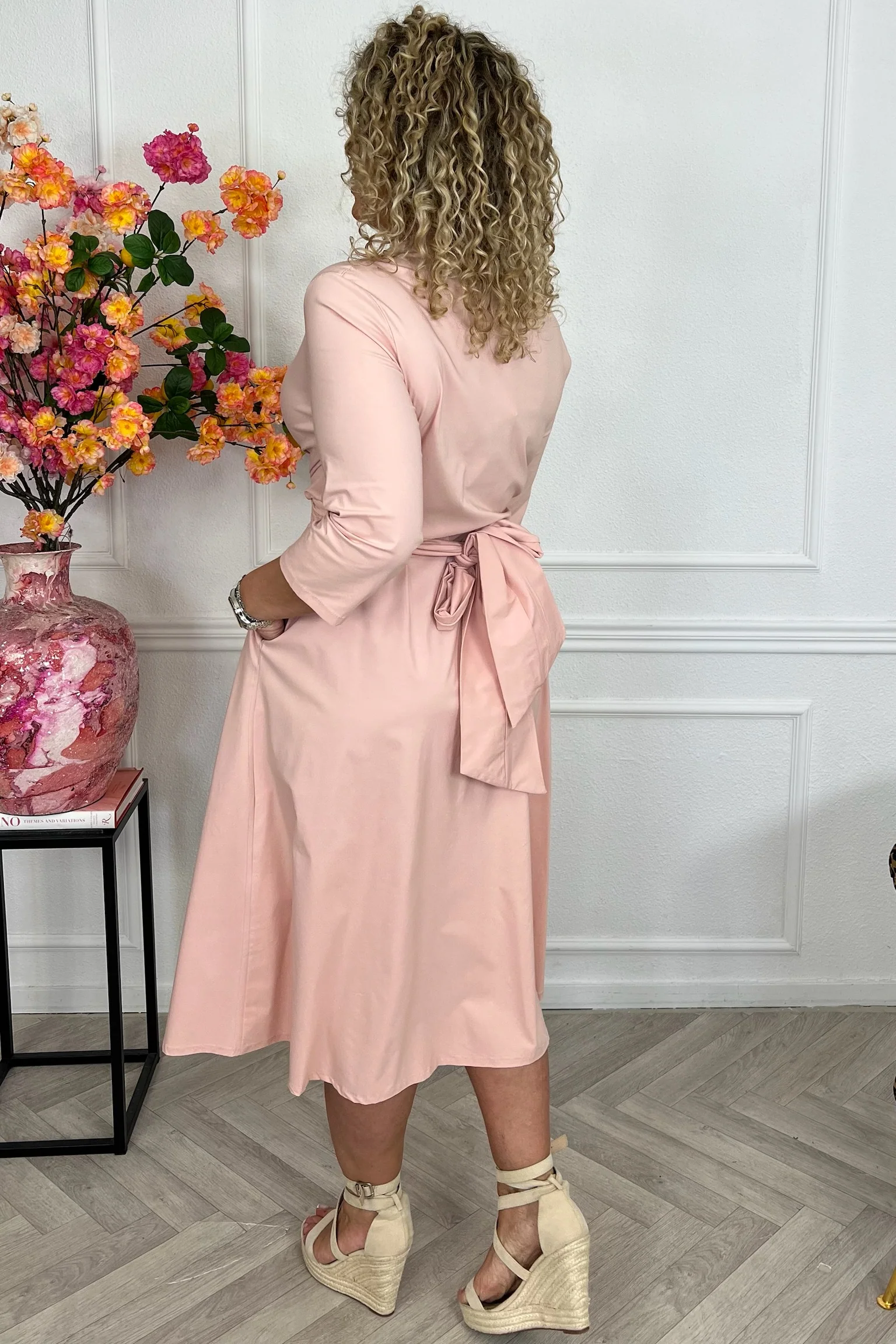 Perfect Travel Strik Dress - Light Pink - Image 4