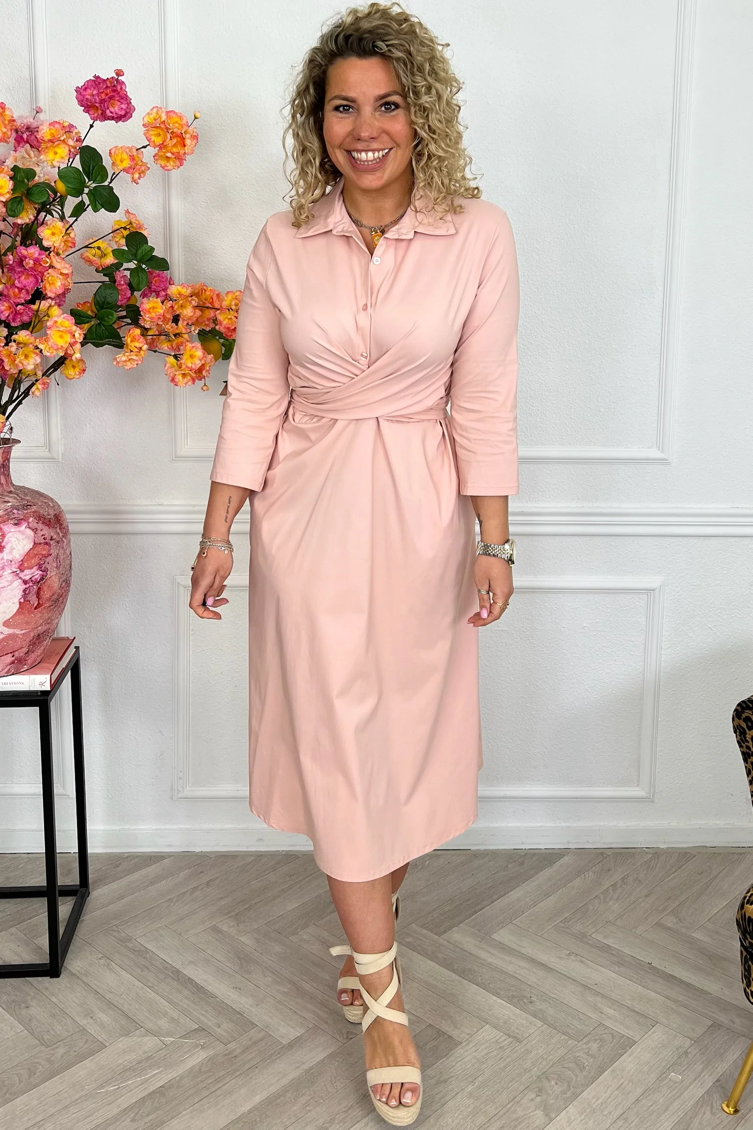 Perfect Travel Strik Dress - Light Pink - Image 5