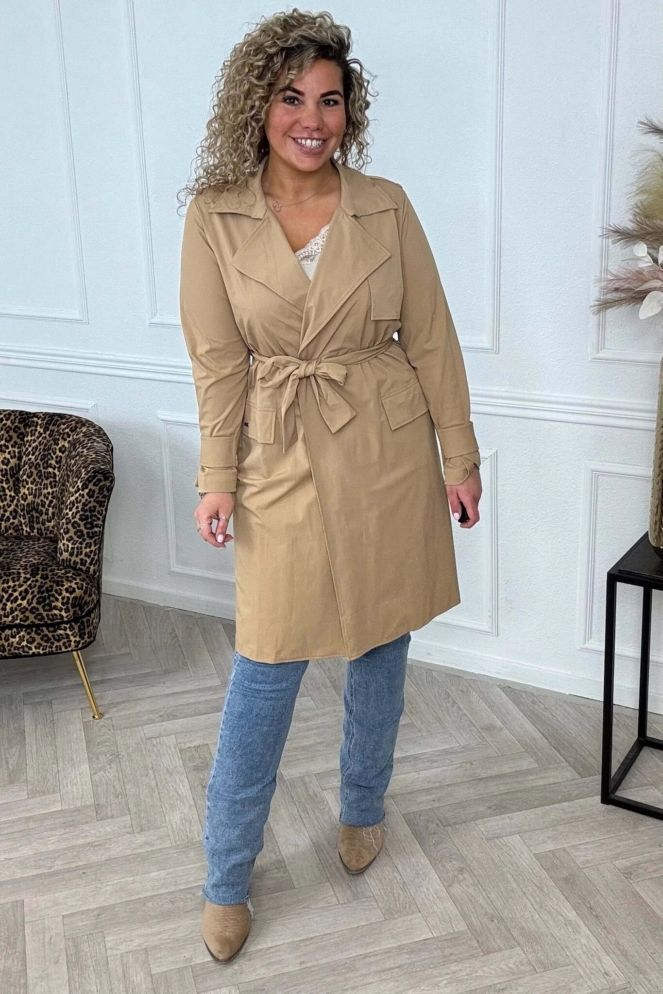 Perfect Travel Trenchcoat - Camel