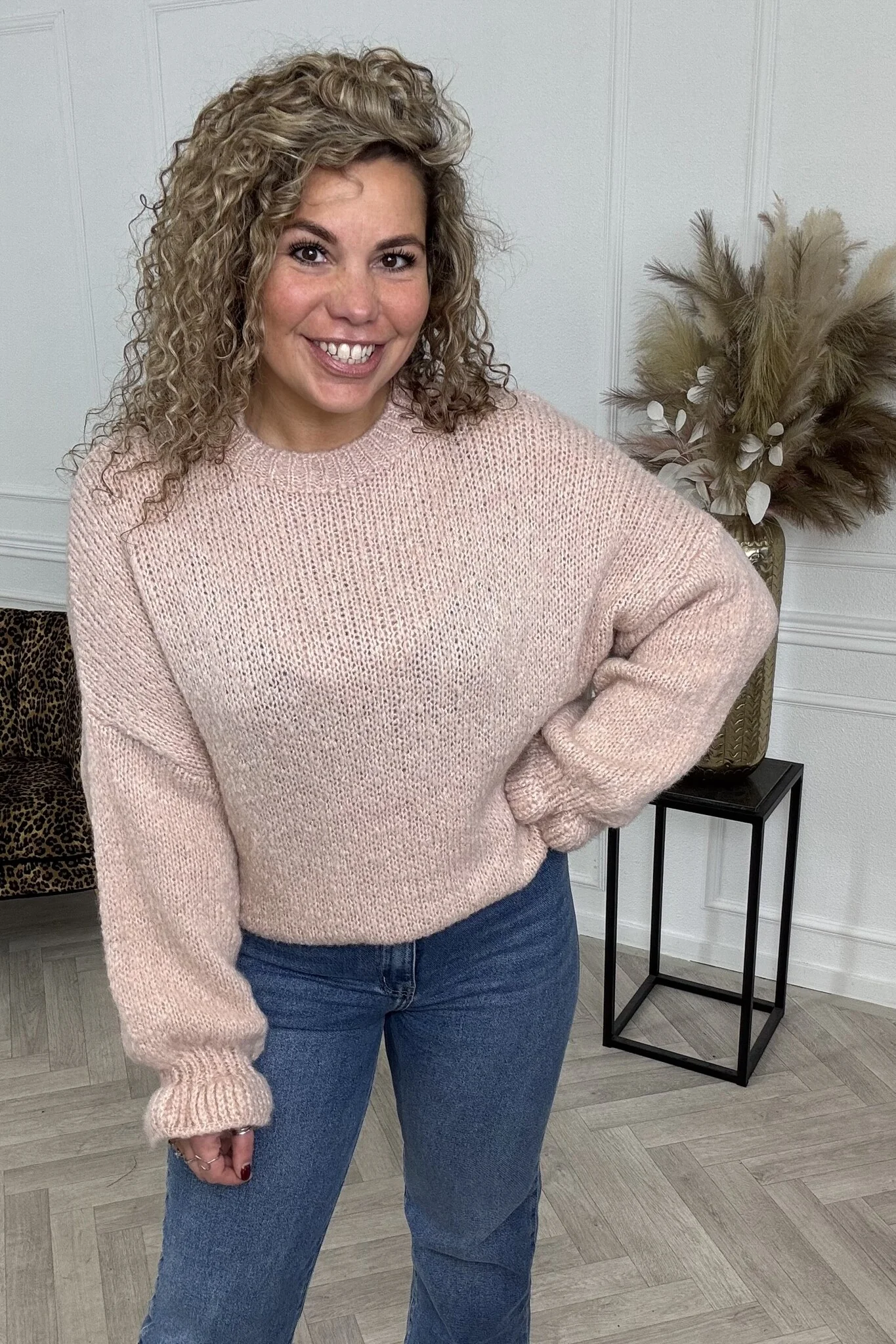 Ruffle Knitted Sweater - Light Pink