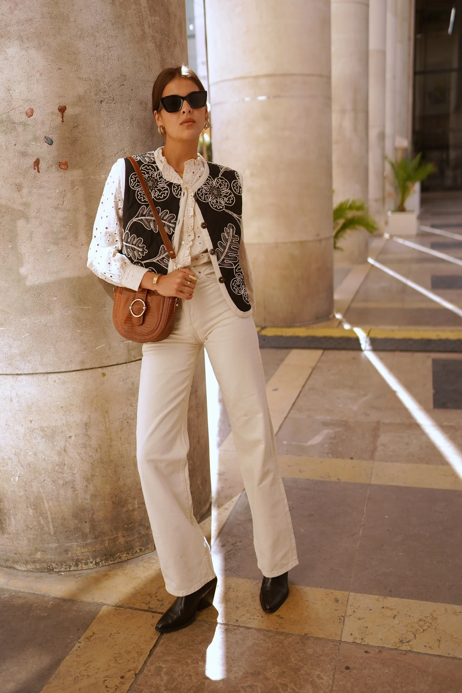 Serena Broderie Gilet - Black/White - Image 8