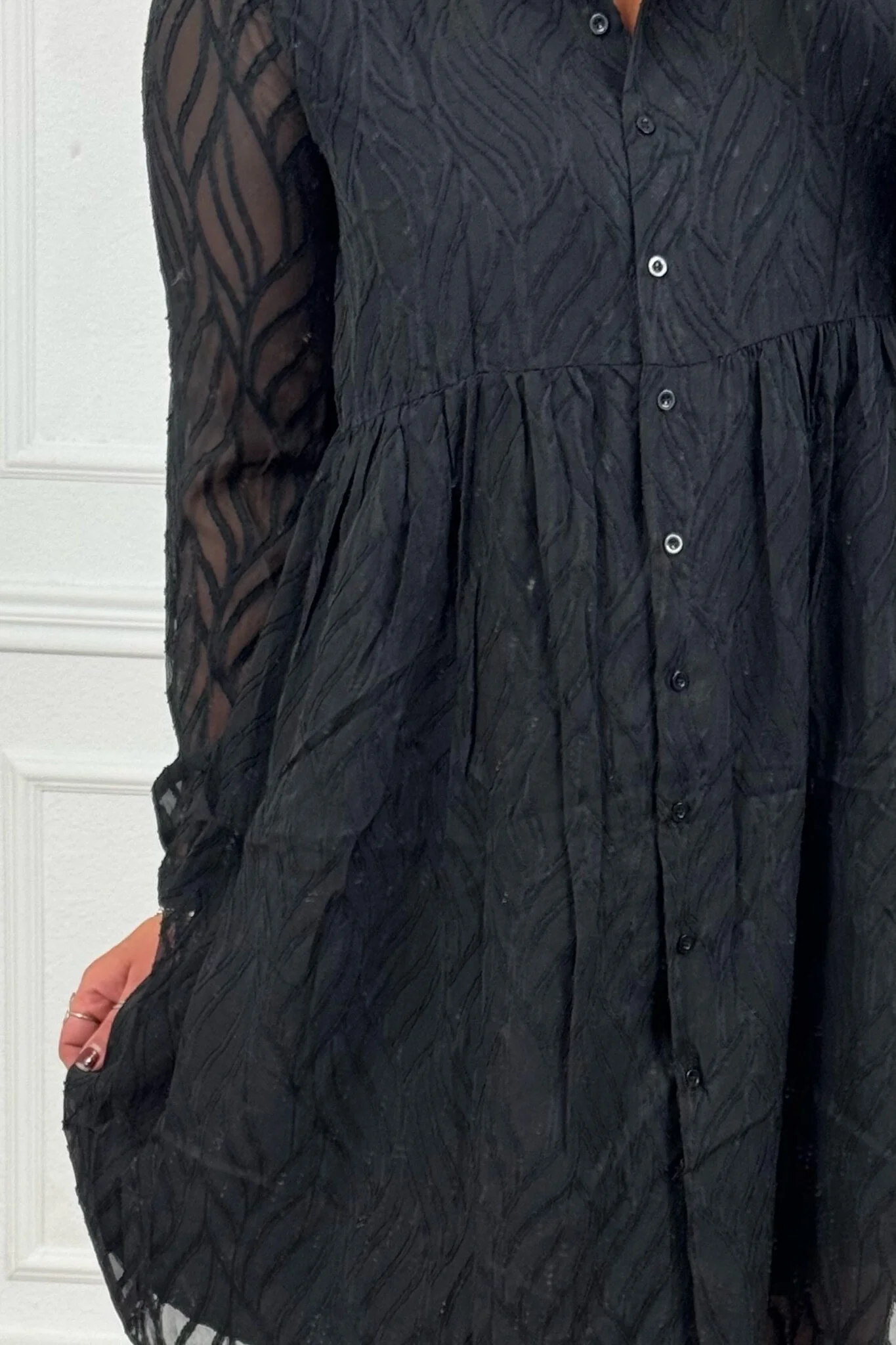 Short Leaves Blouse Dress - Black - Image 2