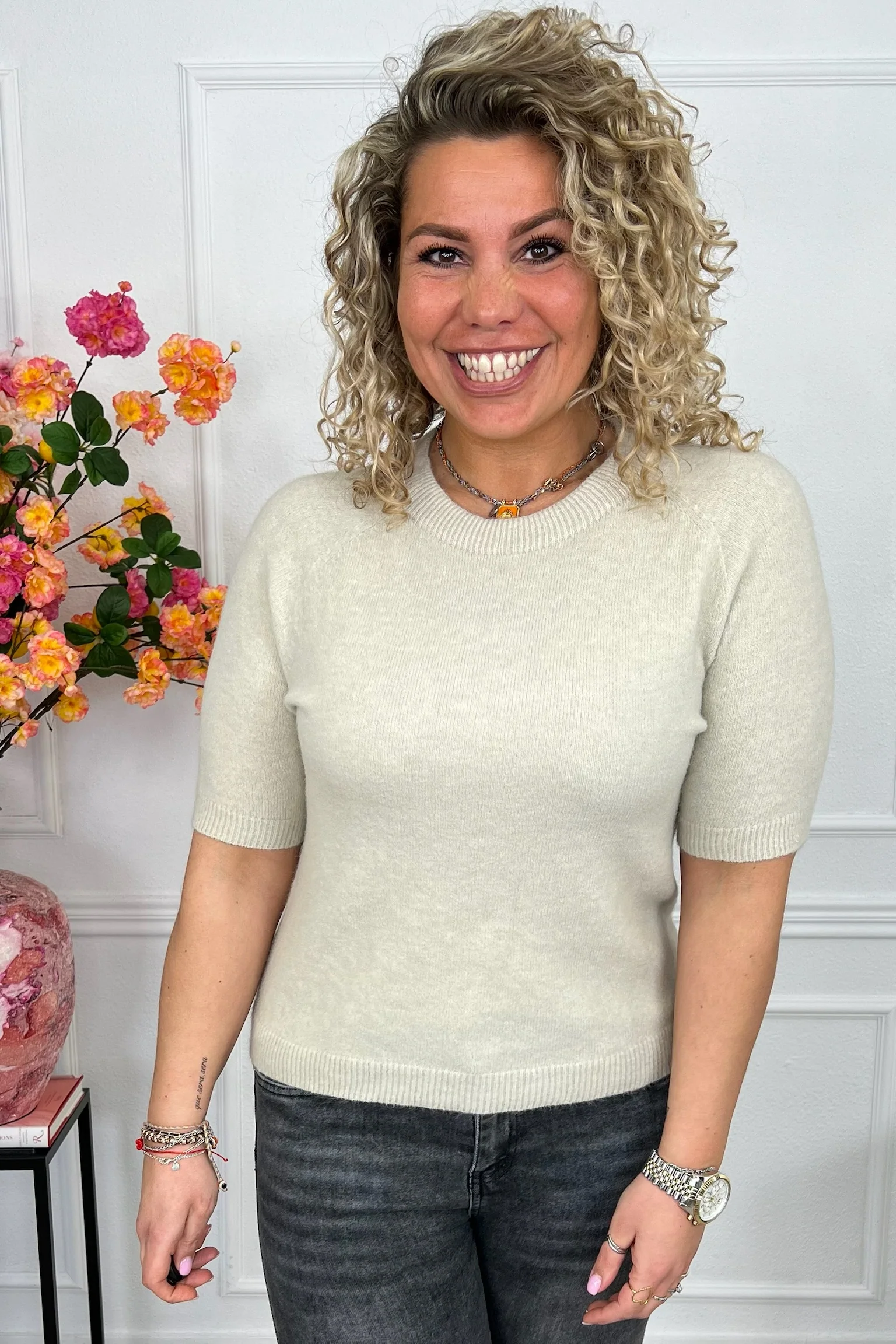 Short Sleeve Spring Sweater - Beige - Image 4