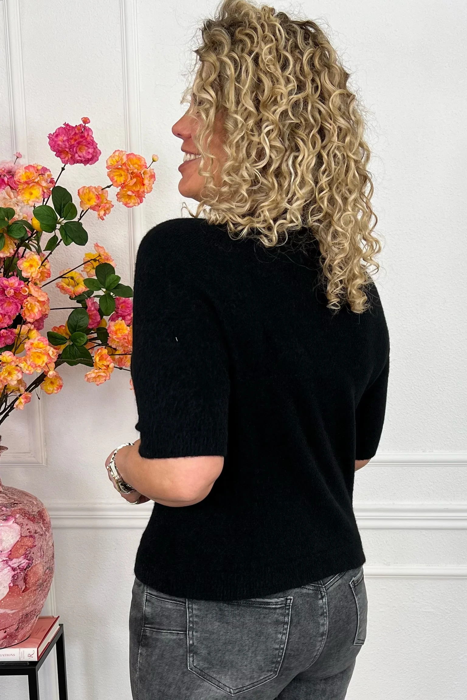 Short Sleeve Spring Sweater - Black - Image 3