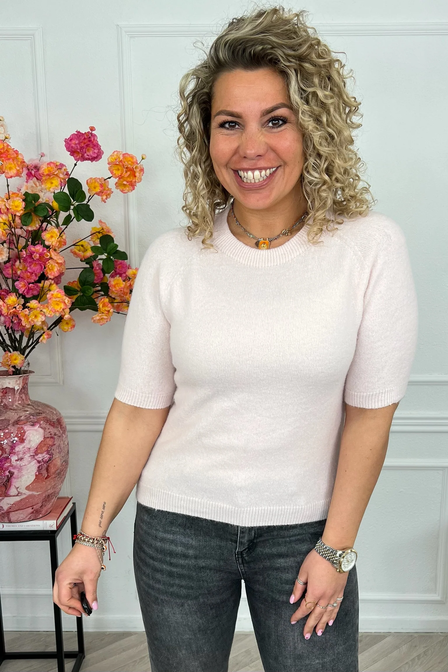 Short Sleeve Spring Sweater - Light Pink