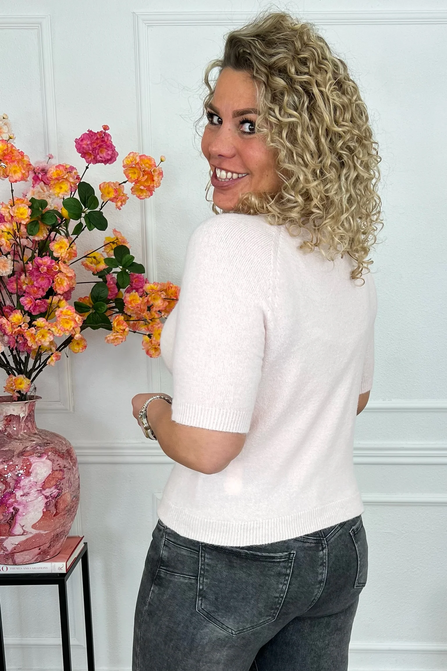 Short Sleeve Spring Sweater - Light Pink - Image 2