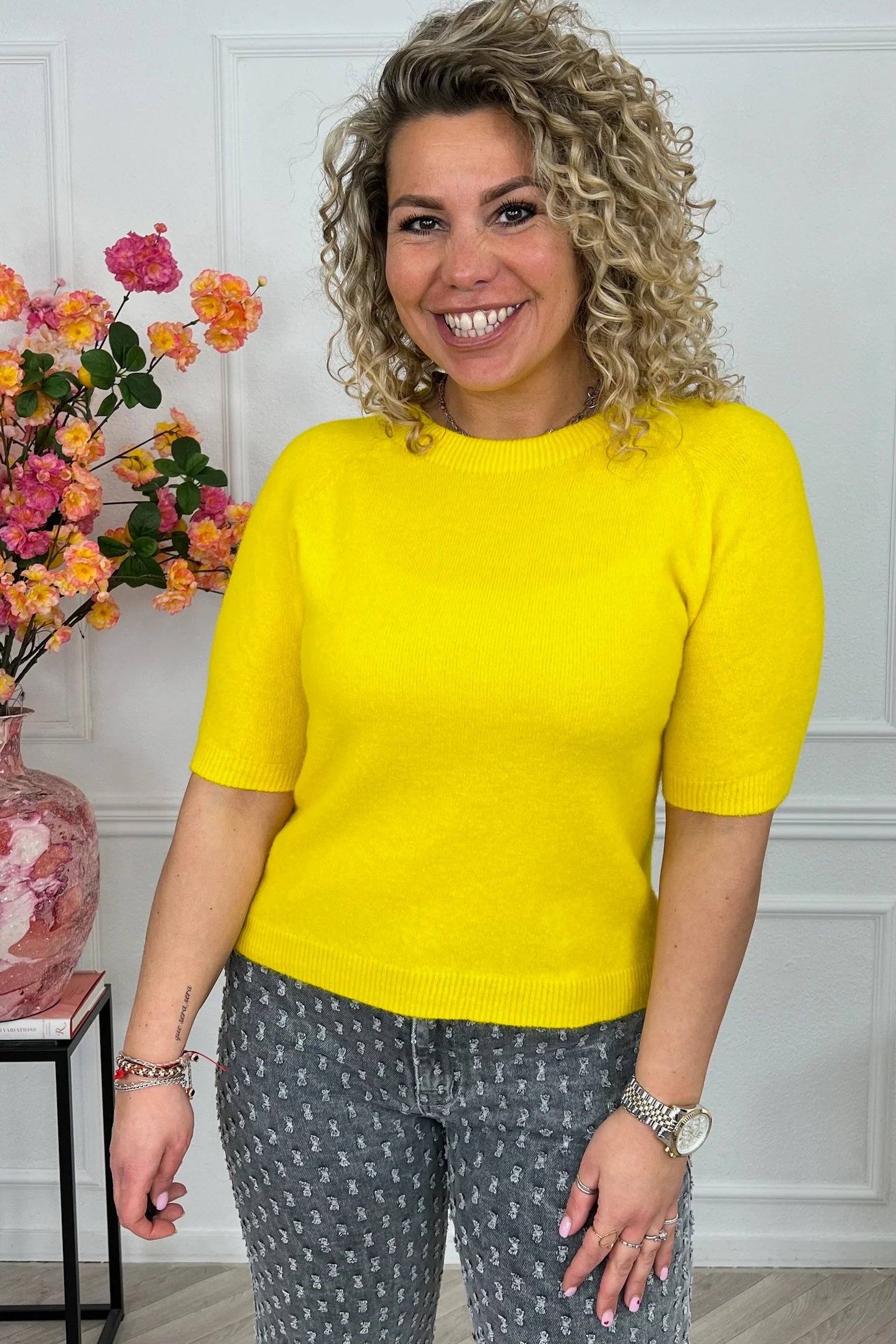 Short Sleeve Spring Sweater - Yellow