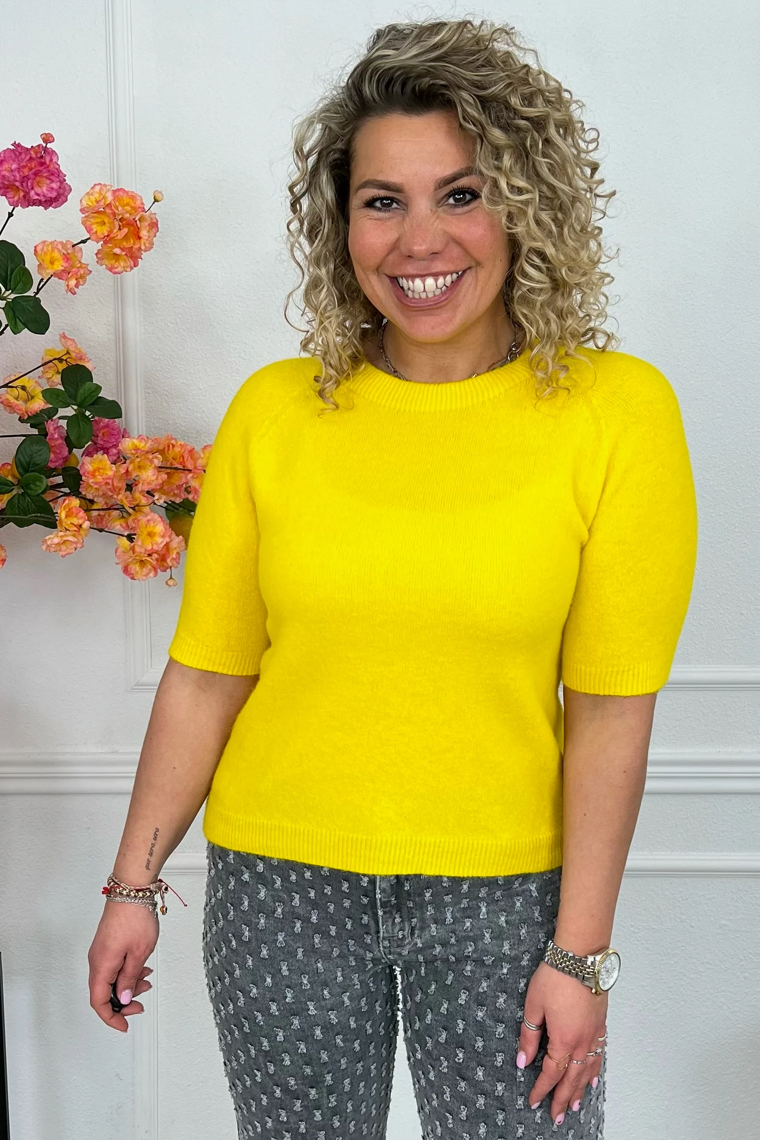 Short Sleeve Spring Sweater - Yellow - Image 3
