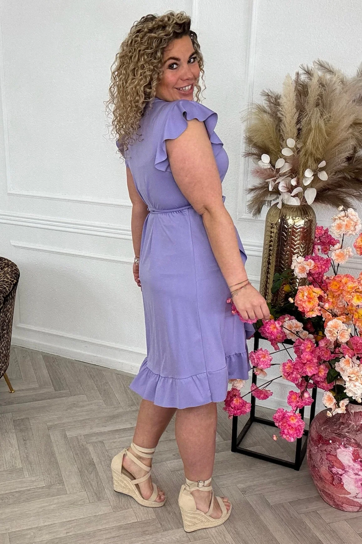 Short Travel Wrap Dress - Lila - Image 2