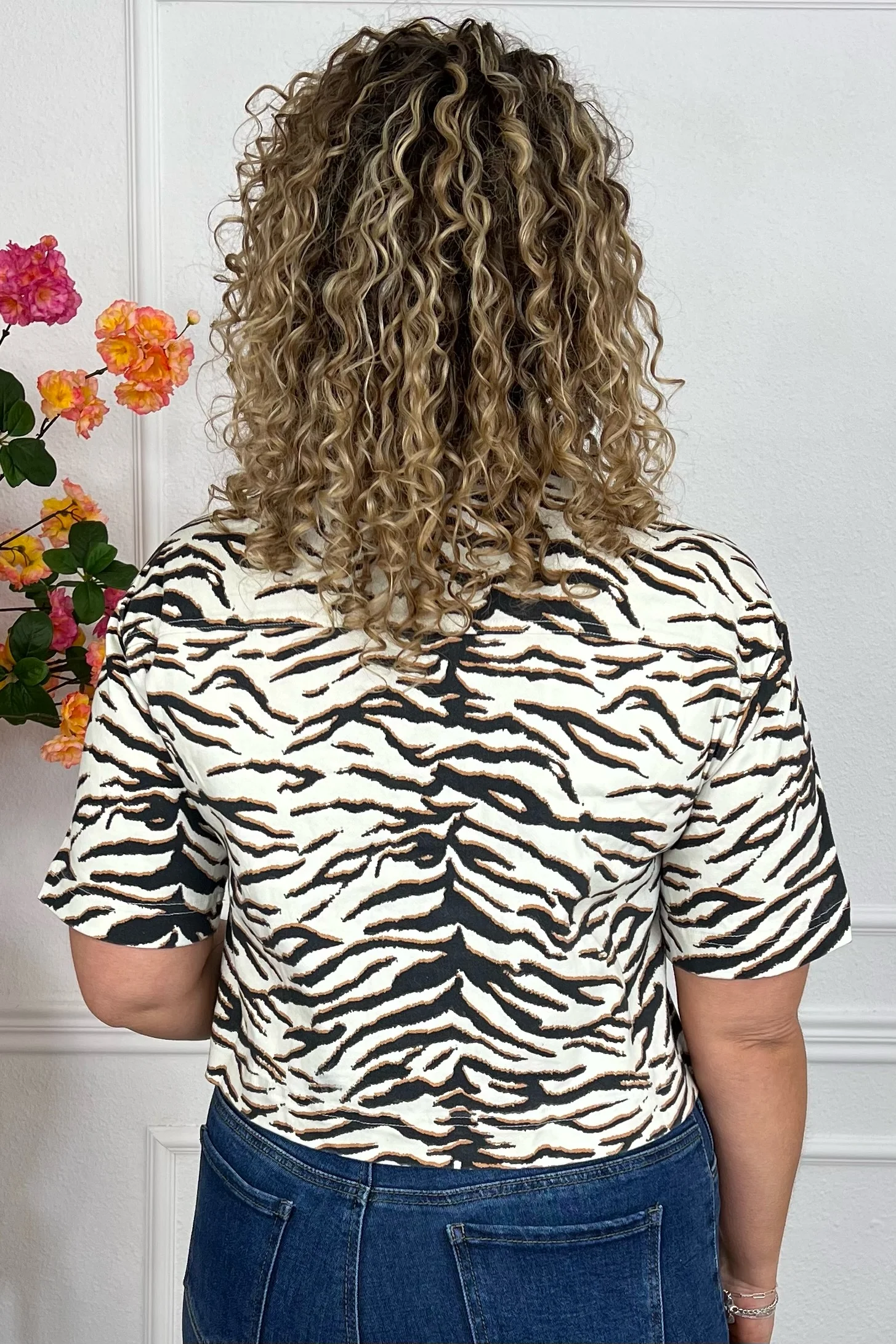 Short Zebra Blouse - Black/Beige - Image 2