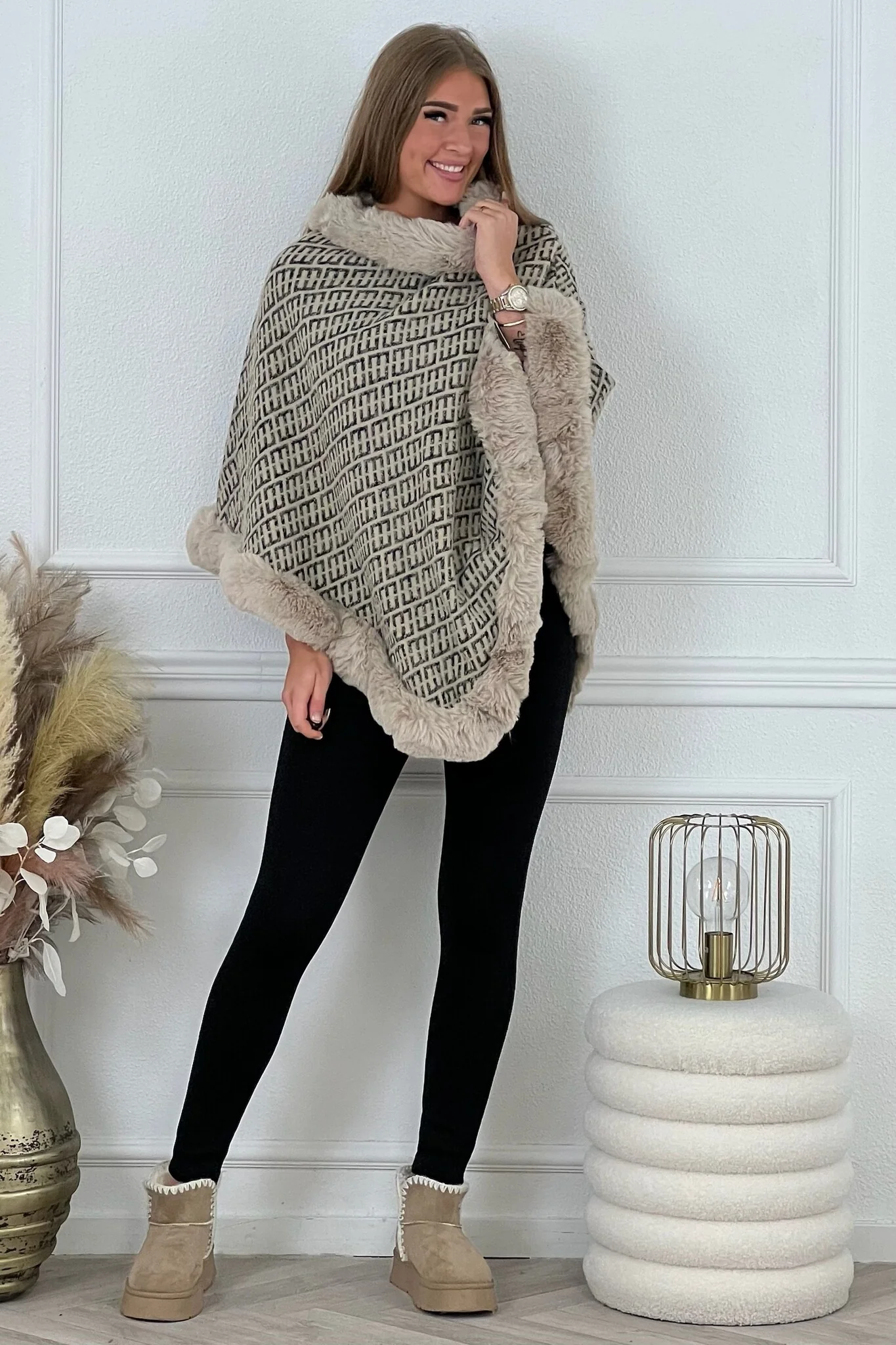 Small Maze Poncho -  Beige - Image 2