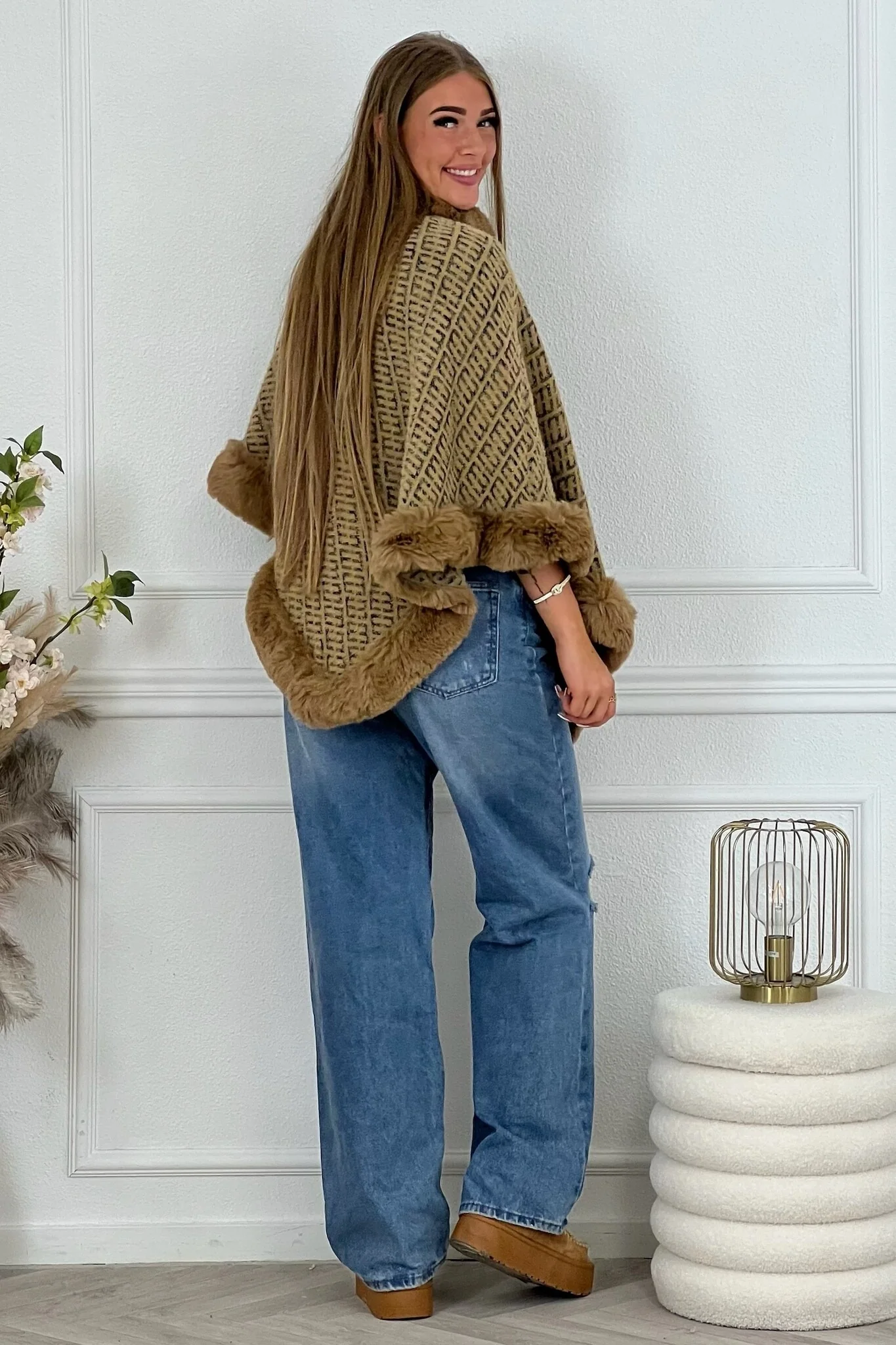 Small Maze Poncho -  Camel/Black - Image 3