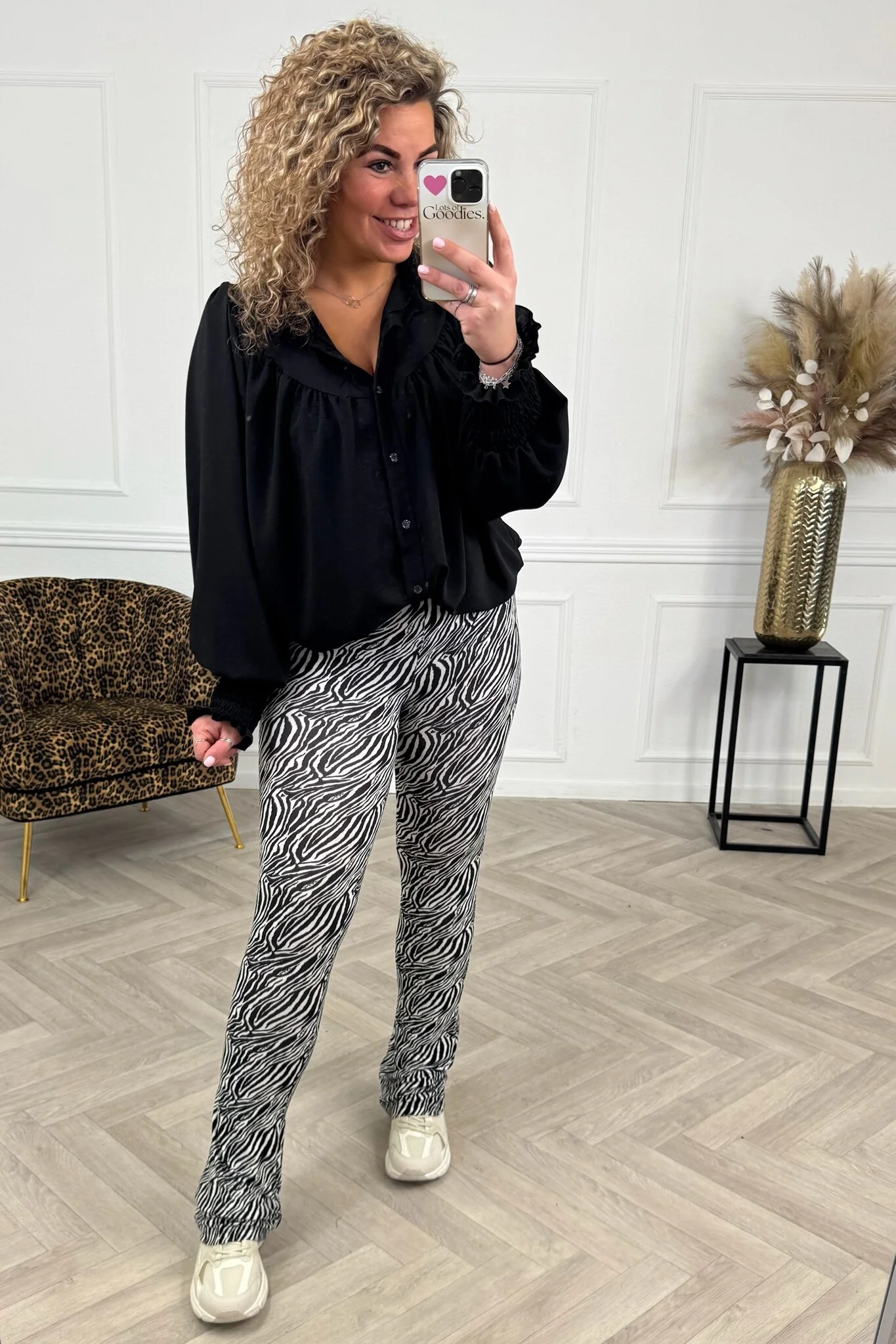Soft Flare Zebra - Off White/Black - Image 2
