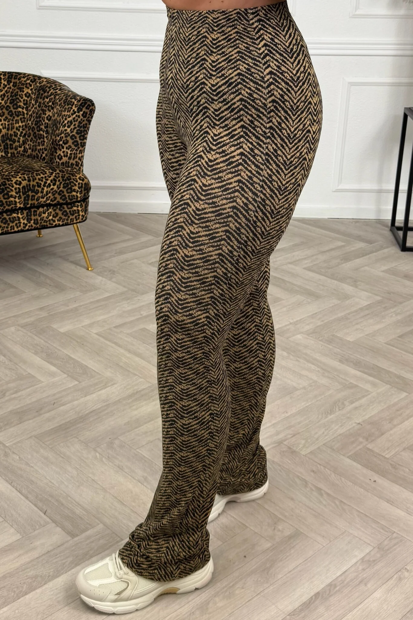 Soft Flare Zigzag - Black/Brown - Image 3