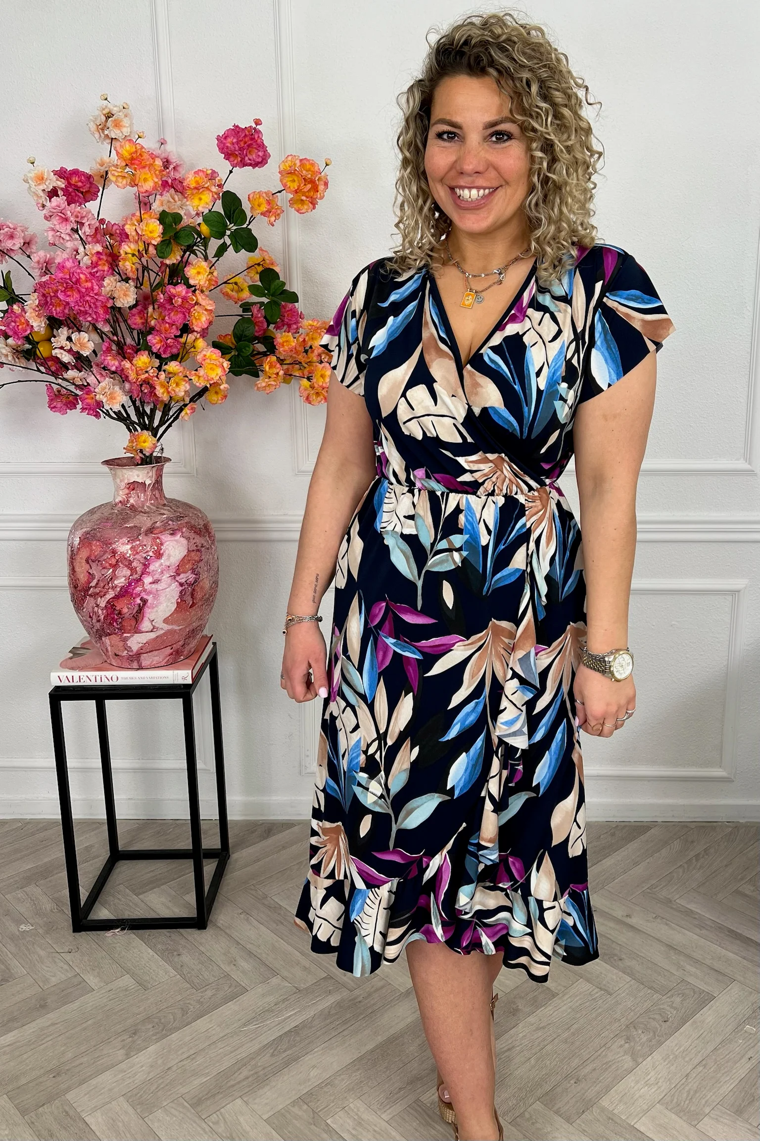 Spanish Leaves Ruffle Dress - Navy/Magenta/Beige - Image 2