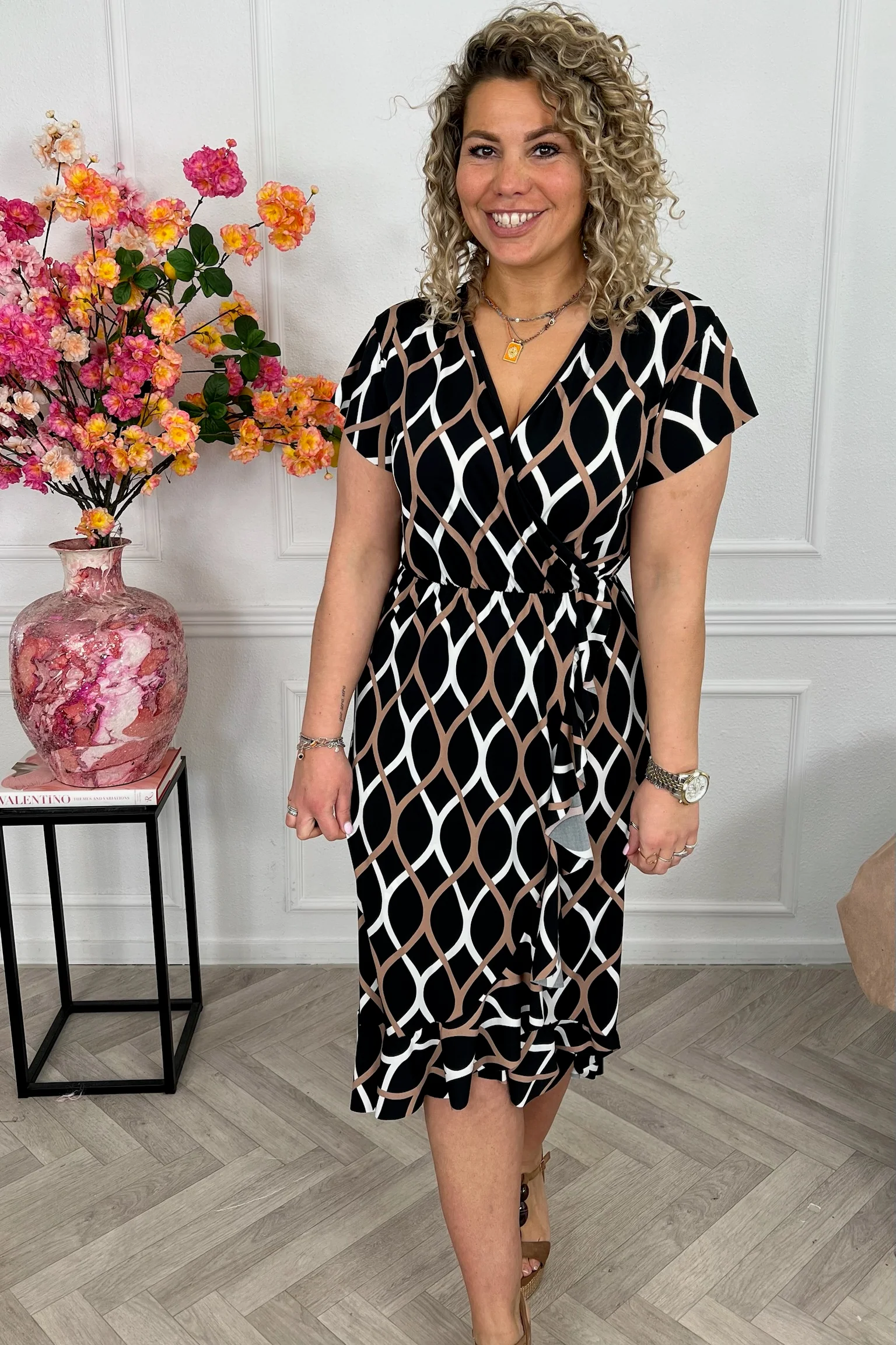 Spanish Teardrop Ruffle Dress - Black/White/Brown - Image 4