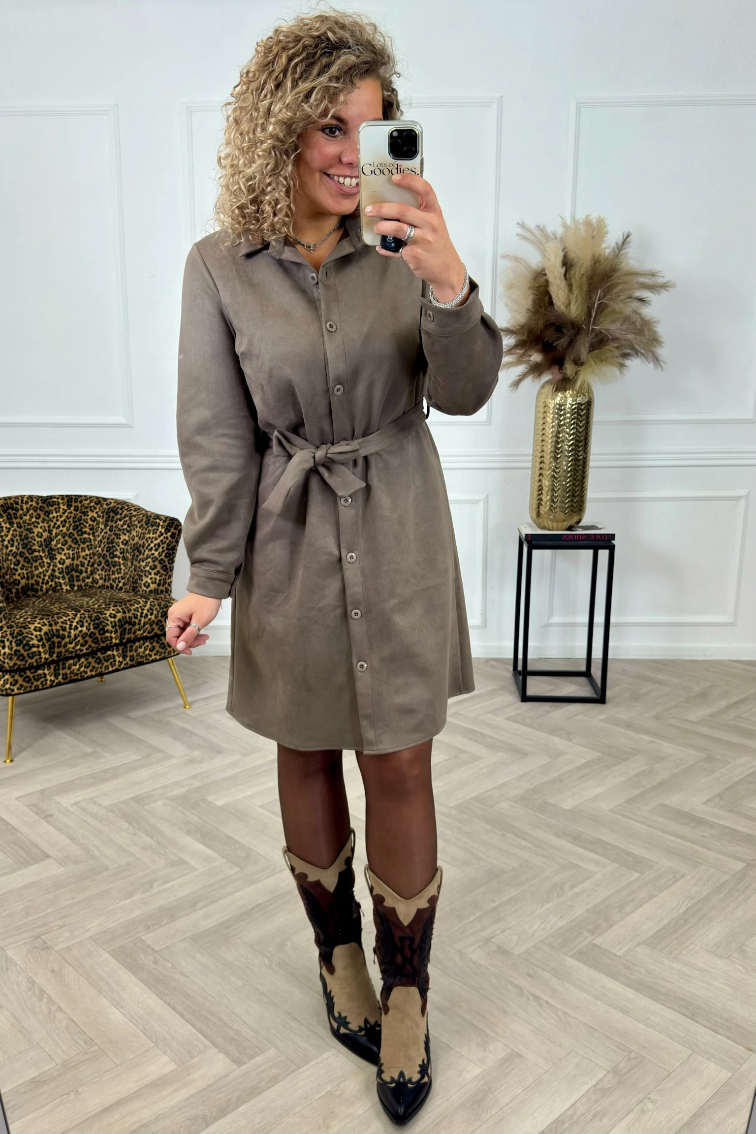 Suedine Strik Dress - Taupe - Image 4