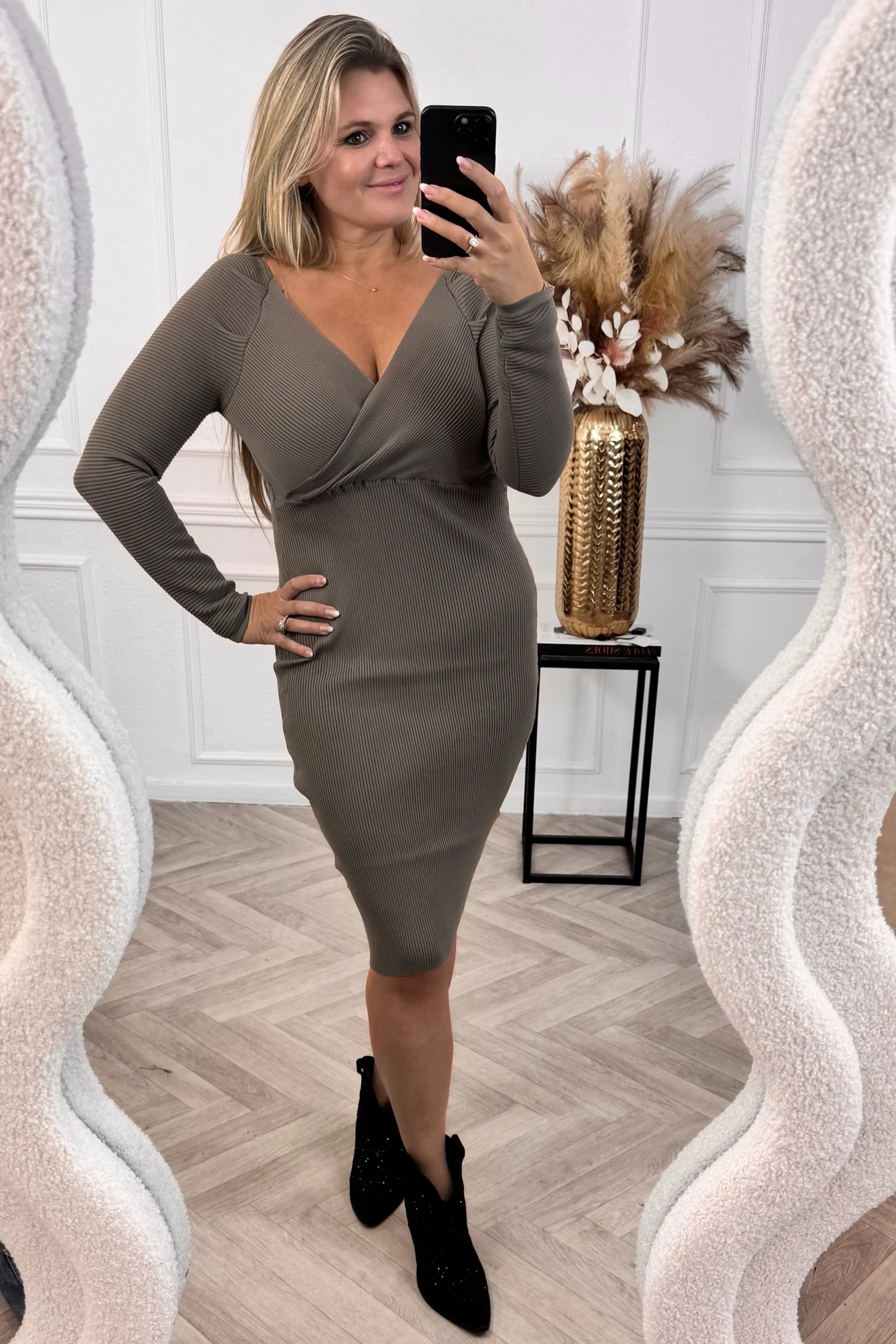 Super Stretch Pencil Dress - Taupe