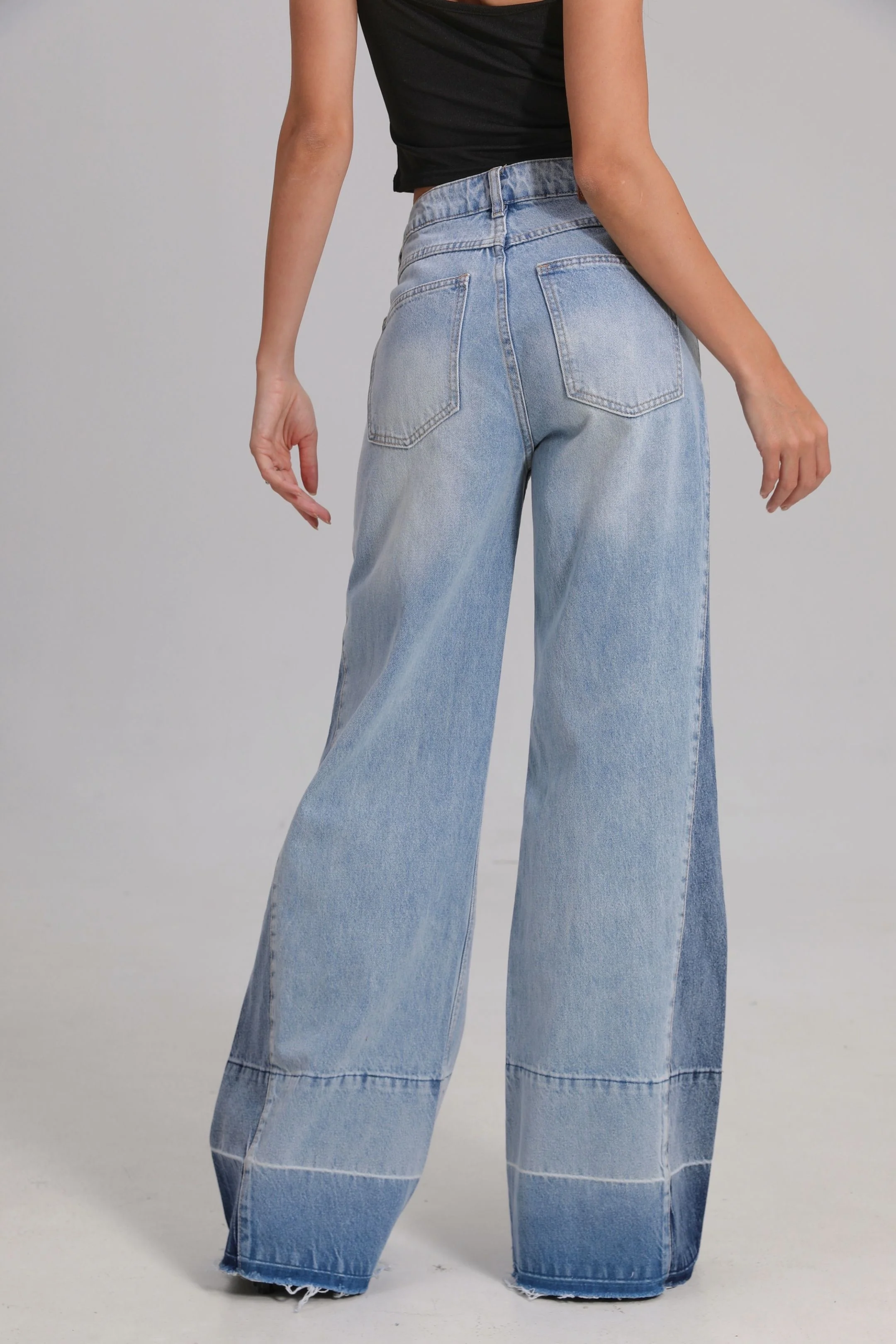 Tess Wide Leg Jeans - Light Blue - Image 2