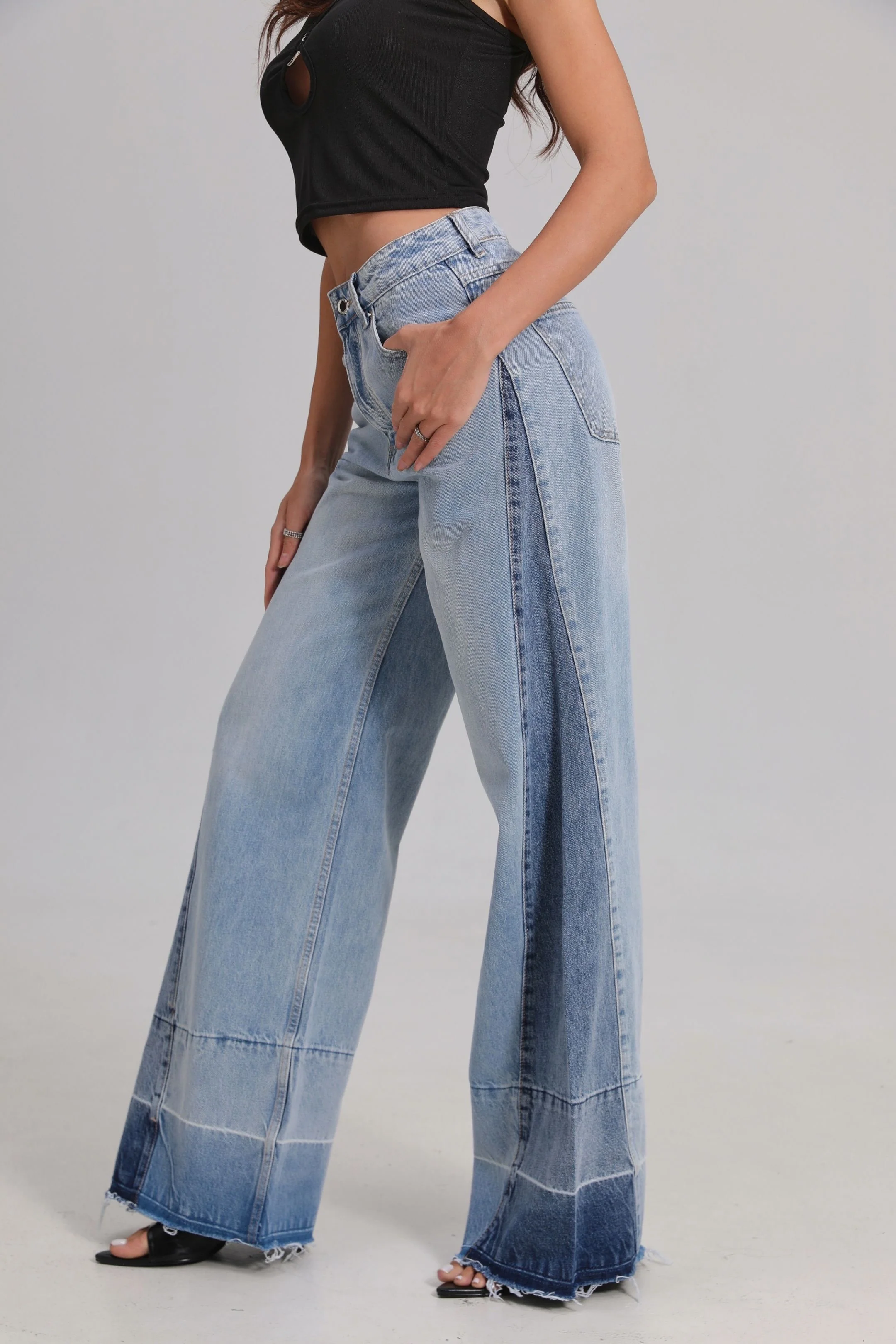 Tess Wide Leg Jeans - Light Blue - Image 3
