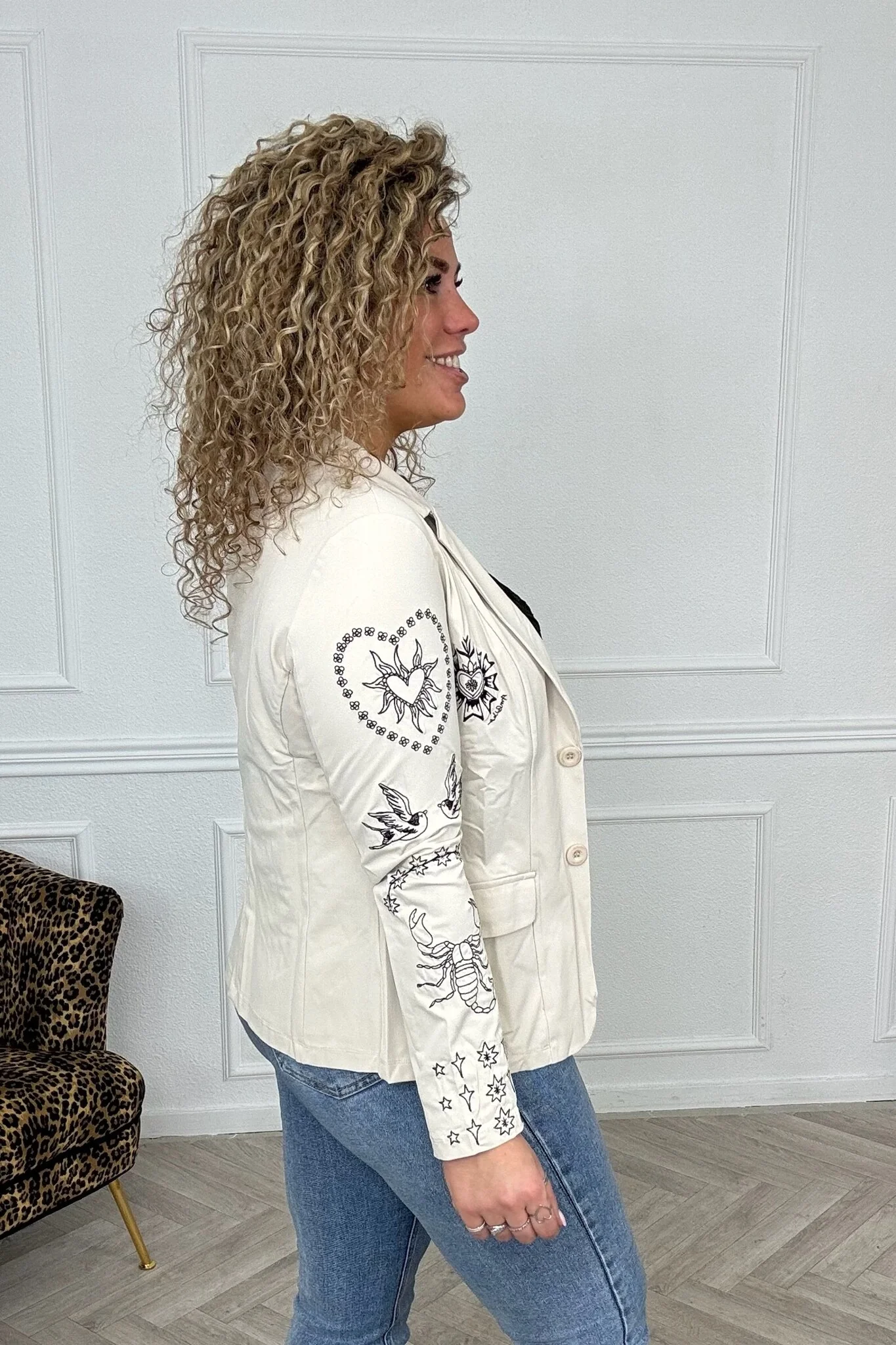 Holly Travel Blazer - Creme - Image 5