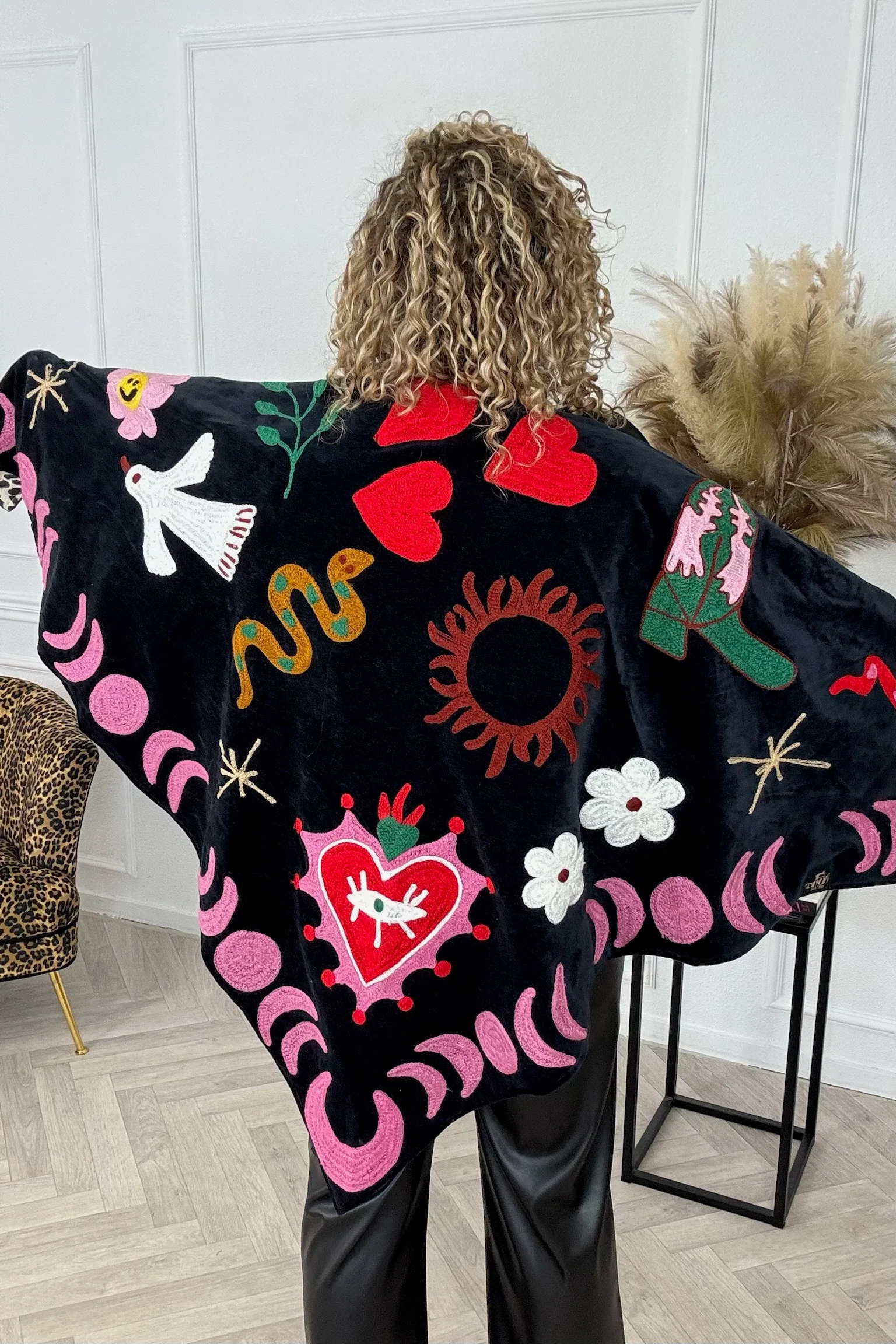 Velvet Heart Bird Scarf - Black