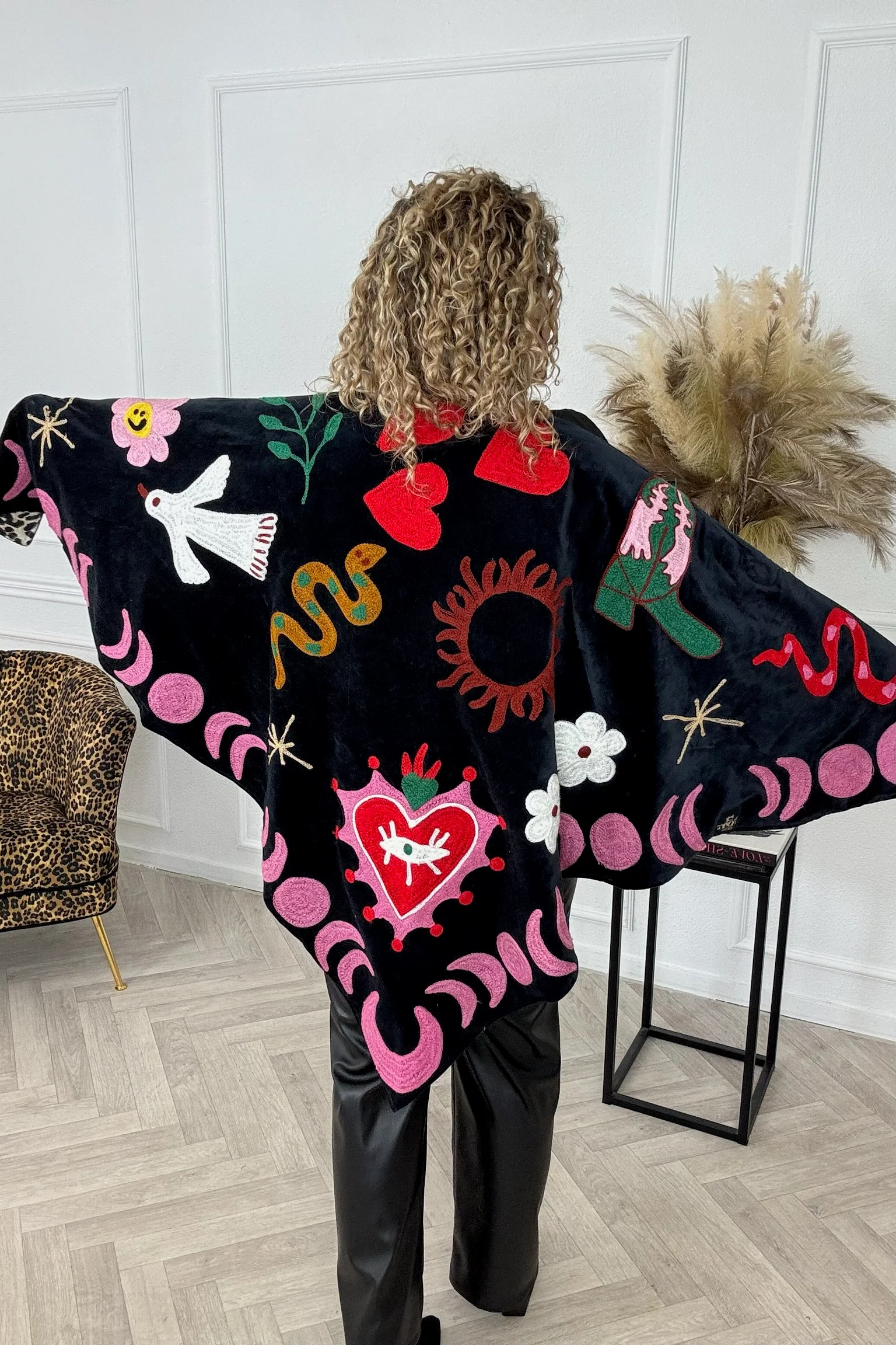 Velvet Heart Bird Scarf - Black - Image 2