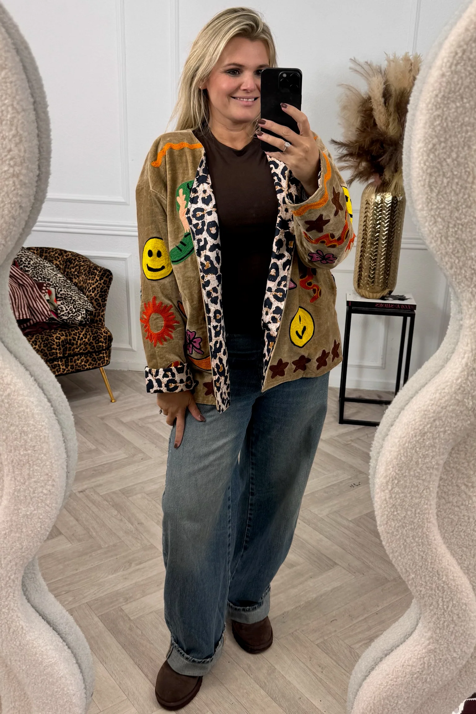 Velvet Embroidery Fleur Jacket - Beige - Image 2