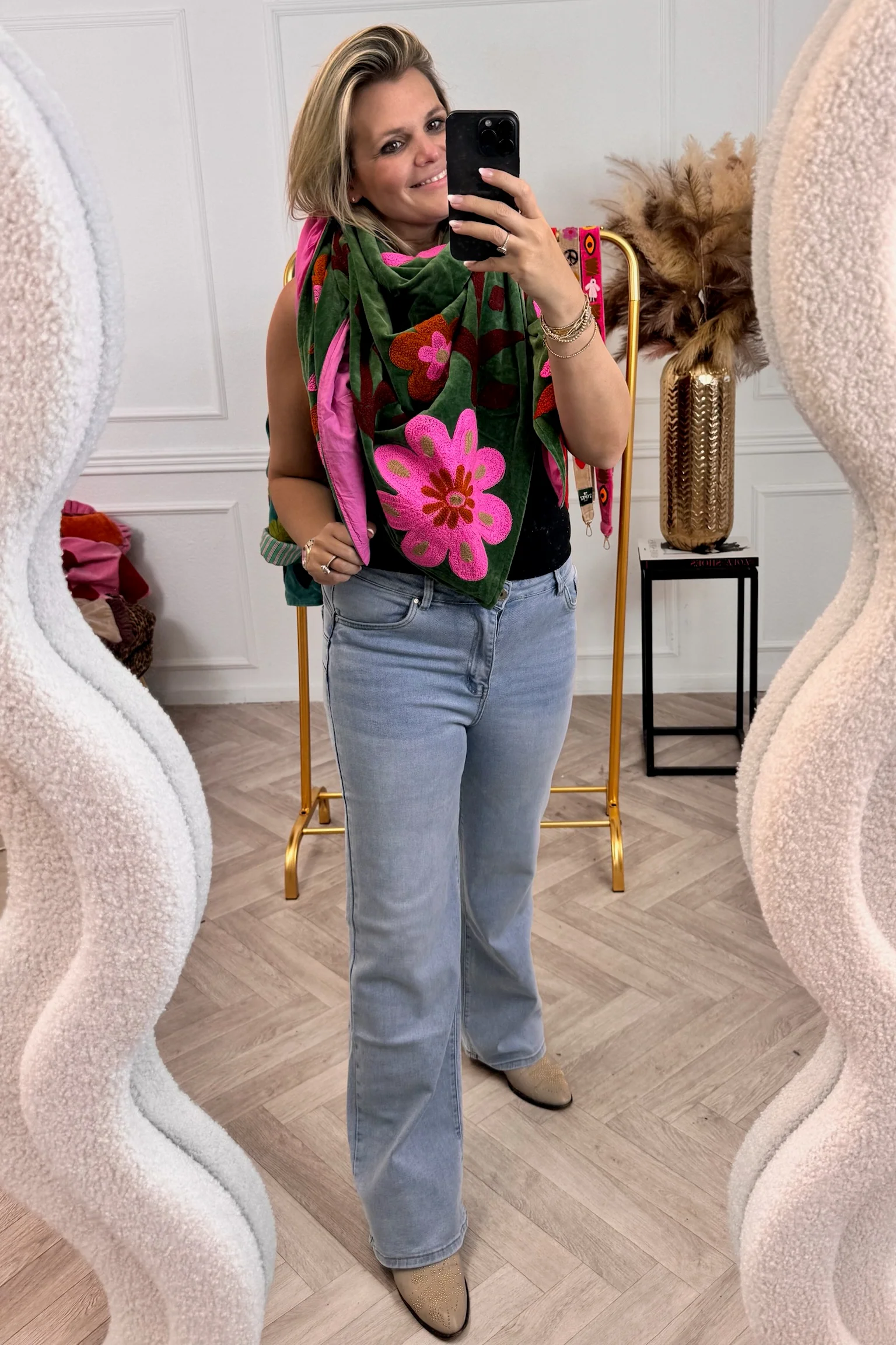 Velvet Flower Scarf - Green/Pink