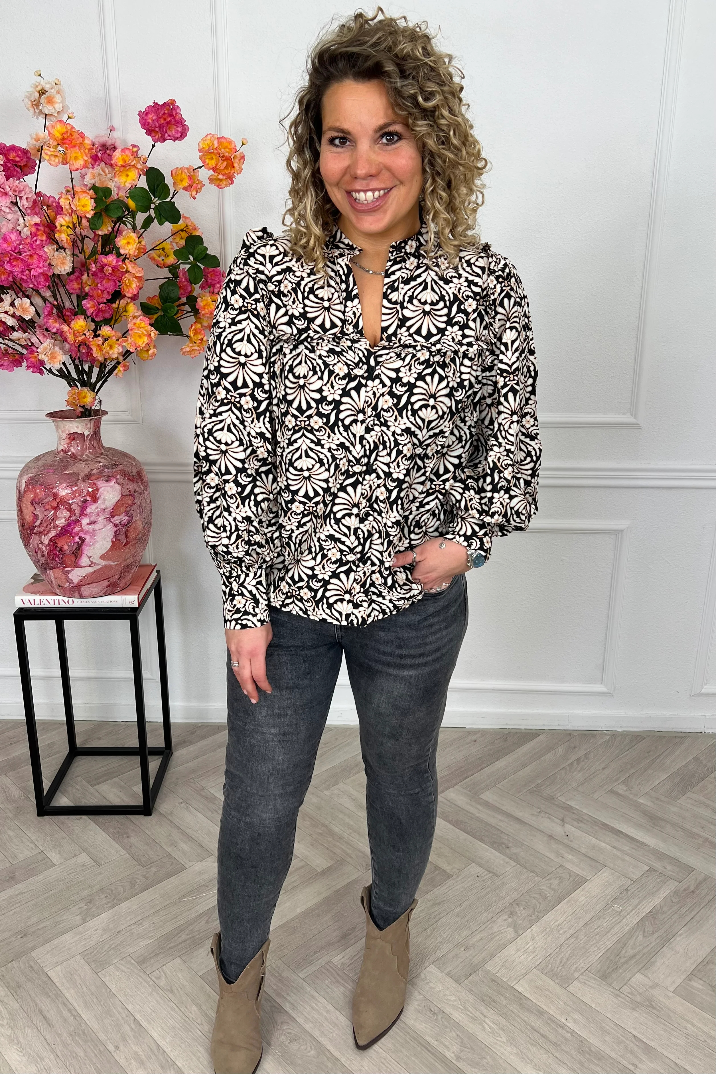 Viola Flower Blouse - Black