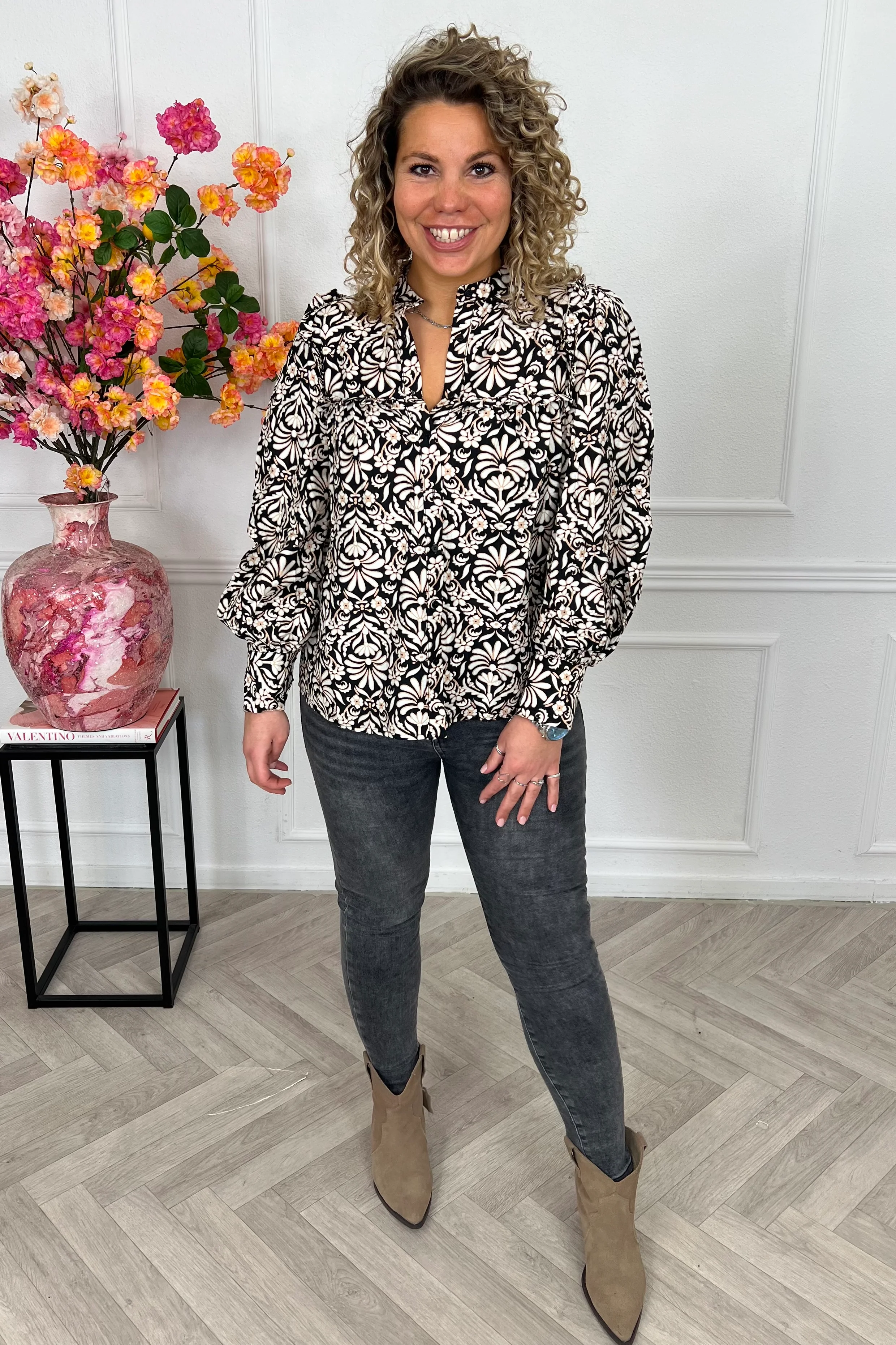 Viola Flower Blouse - Black - Image 3