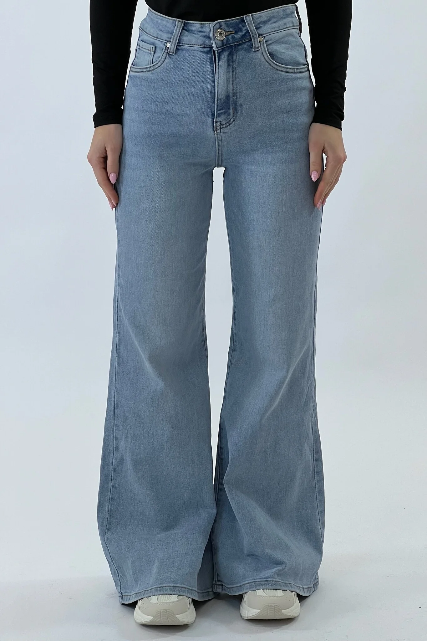 Wide Flared Jeans - Light Blue - Image 3