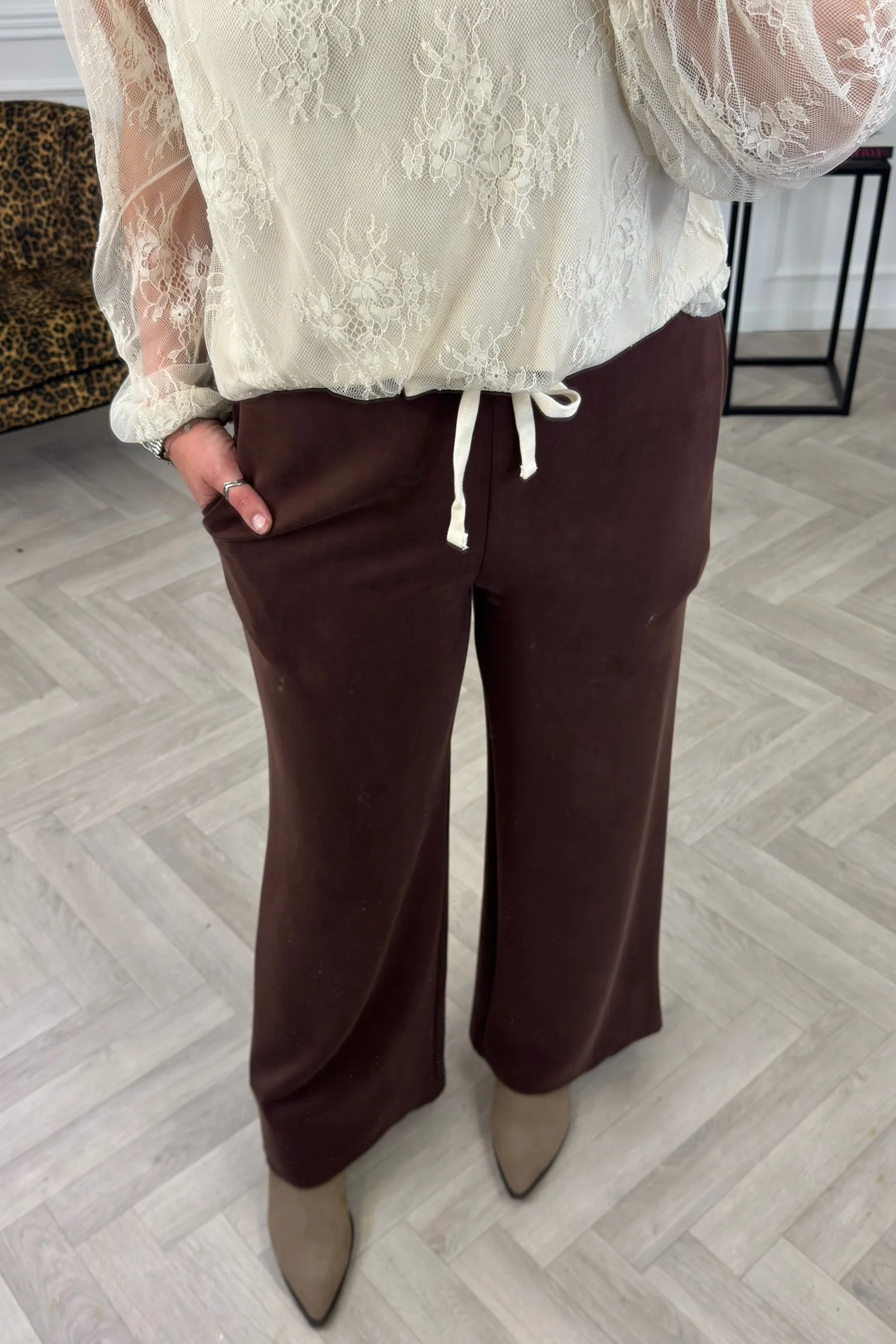 Wide Leg Jogging - Brown - Image 2
