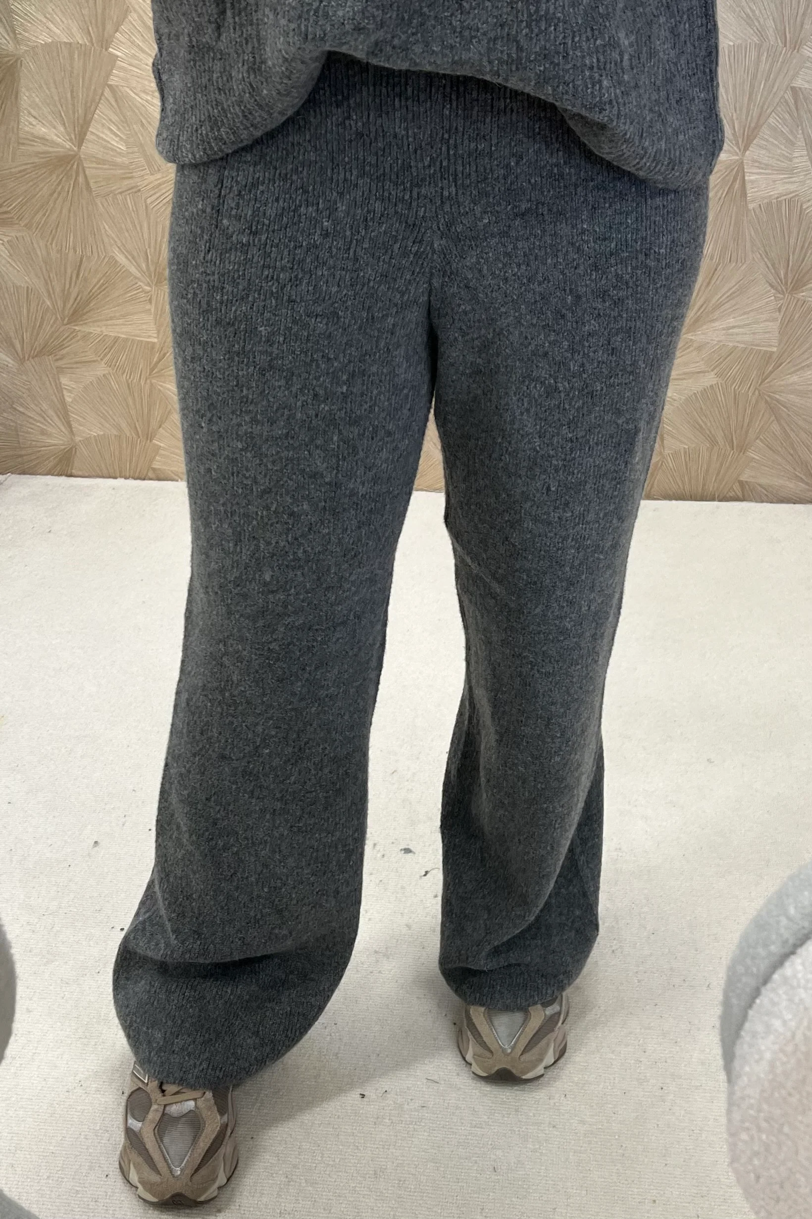 Wonderful Chill Set - Grey - Image 3