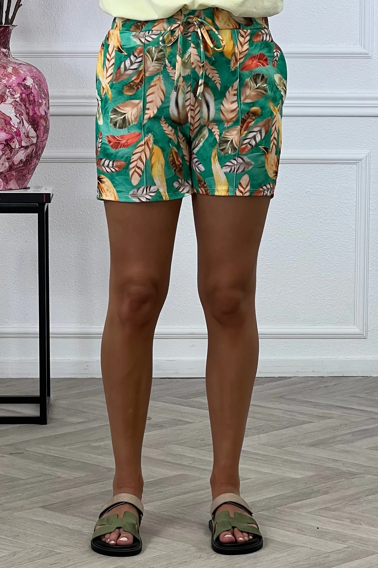 Wonderful Print Short - Feather Green - Image 3