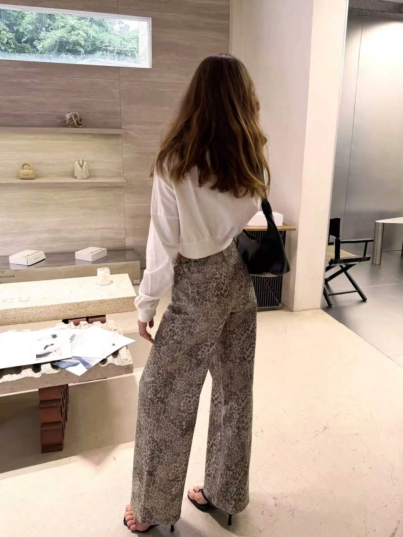 Yara Wide Leg Jeans - Leopard - Image 3